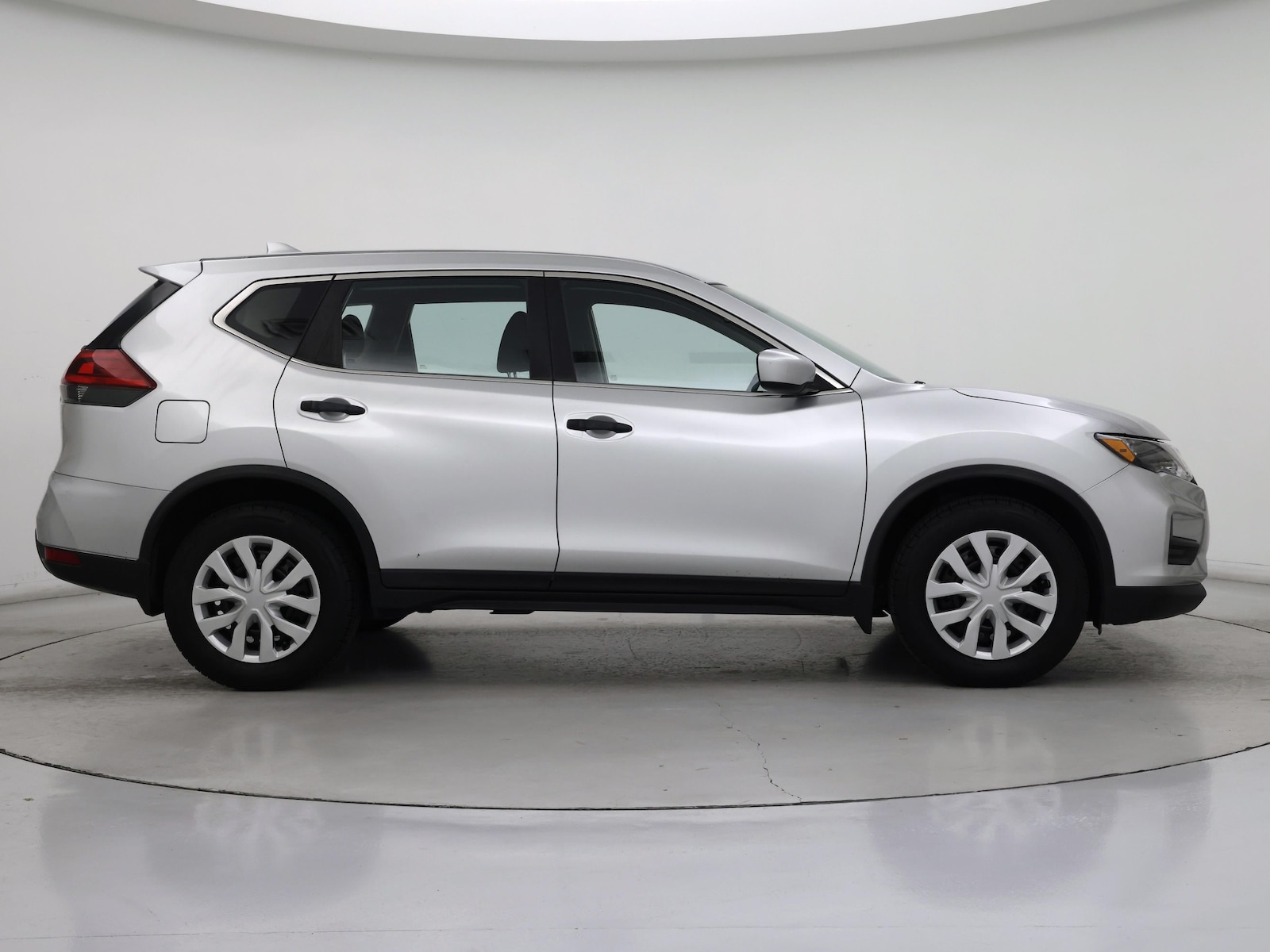 2018 Nissan Rogue S - Photo 8