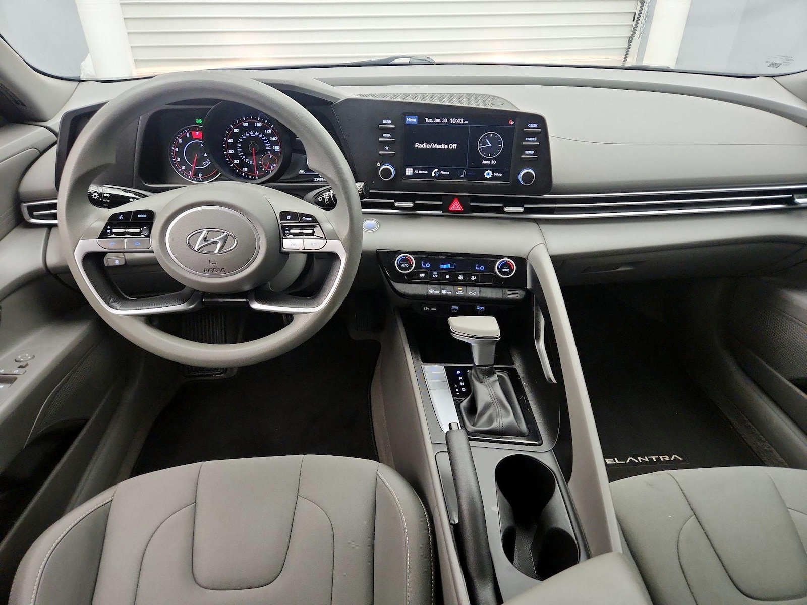 Photo 10