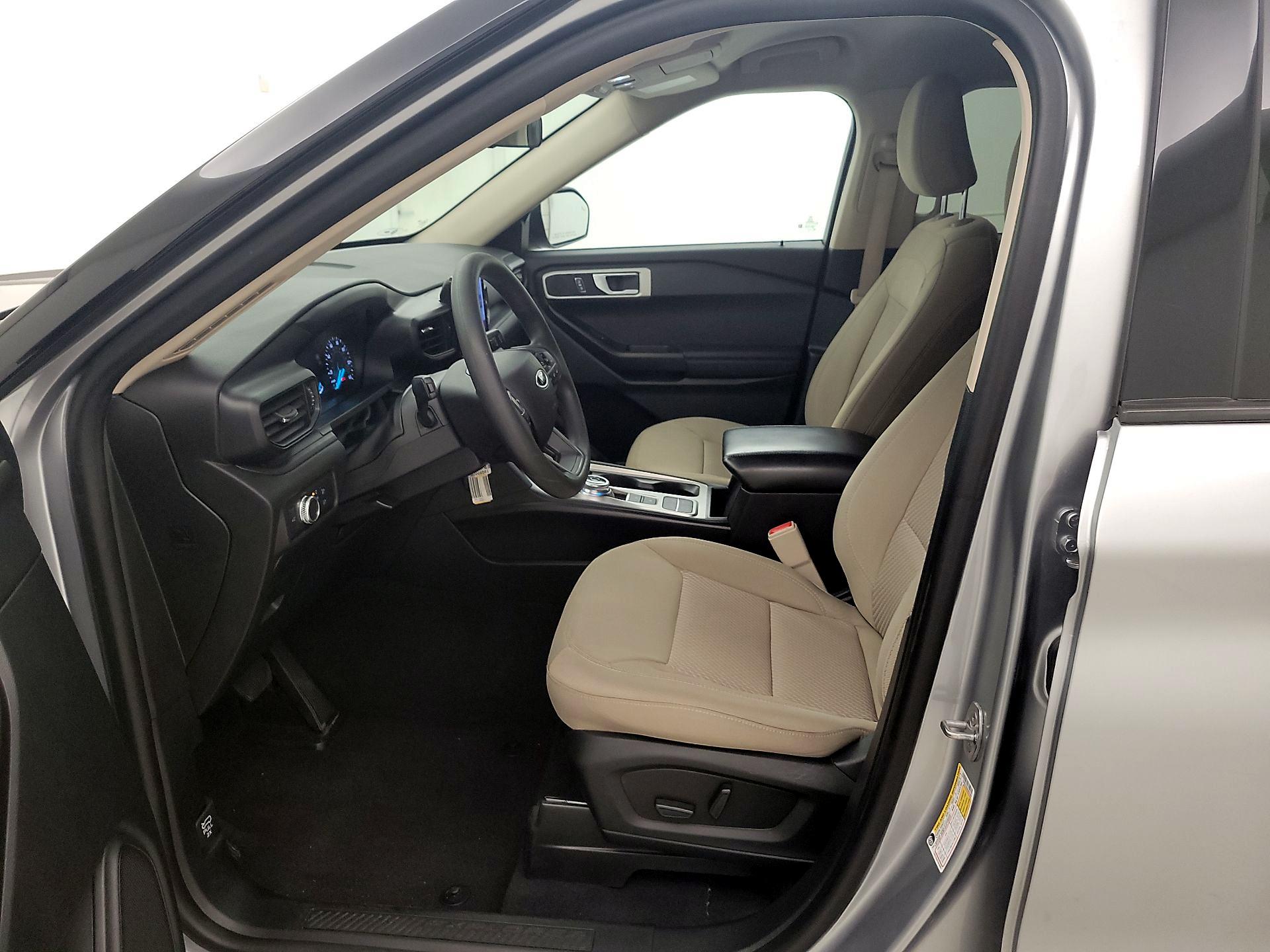 Thumbnail: 2021 Ford Explorer - 9