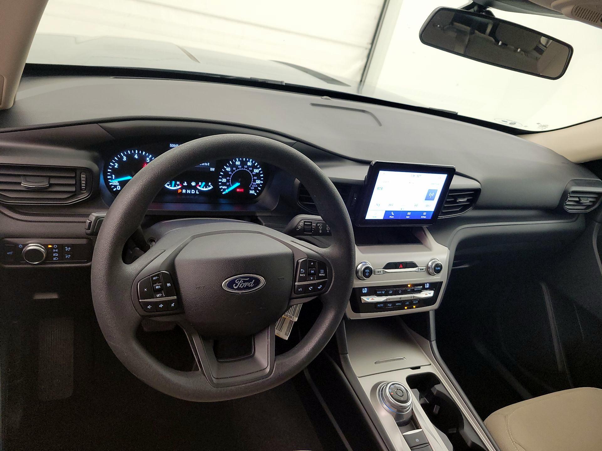 Thumbnail: 2021 Ford Explorer - 8