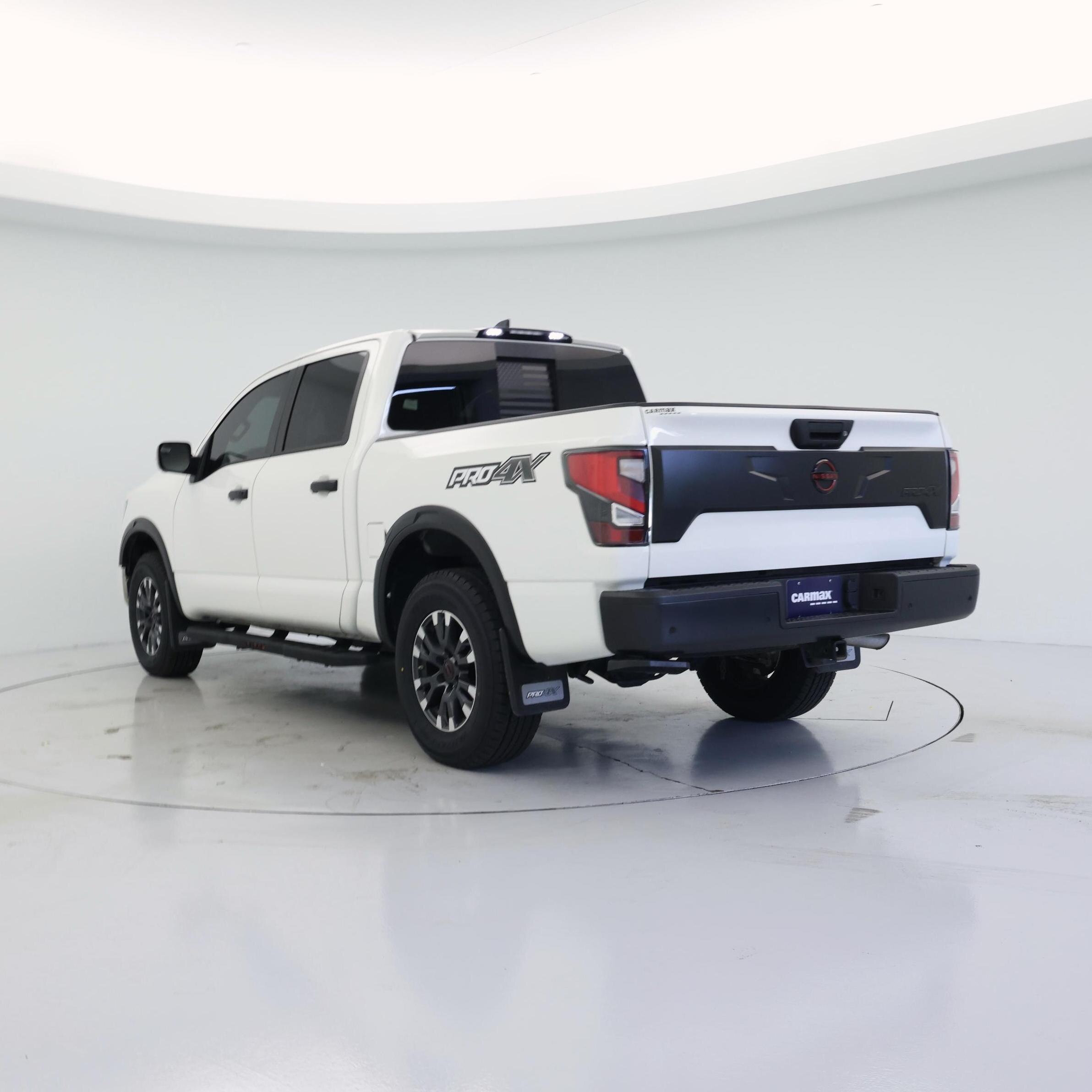 Thumbnail: 2024 Nissan Titan - 2