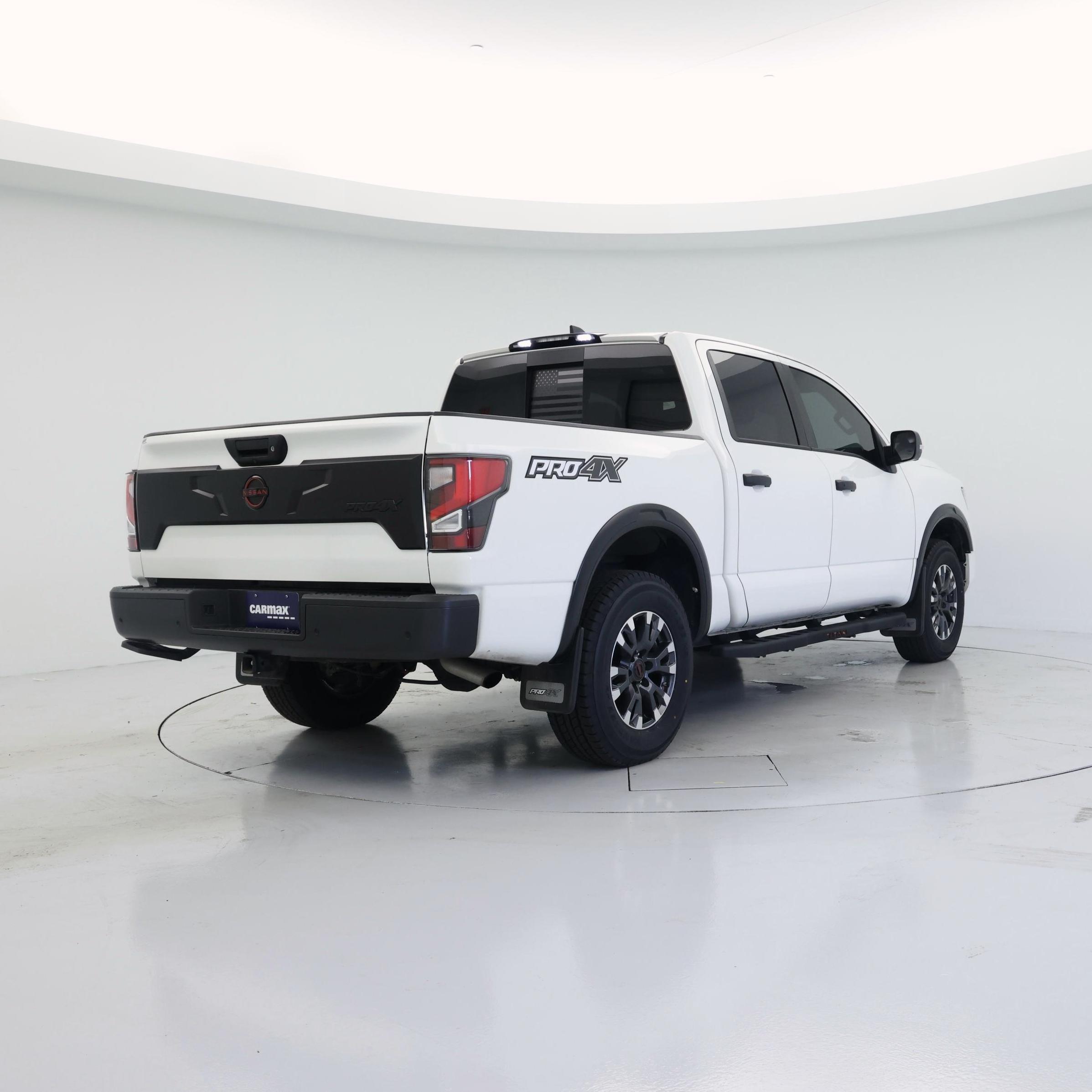 Thumbnail: 2024 Nissan Titan - 8
