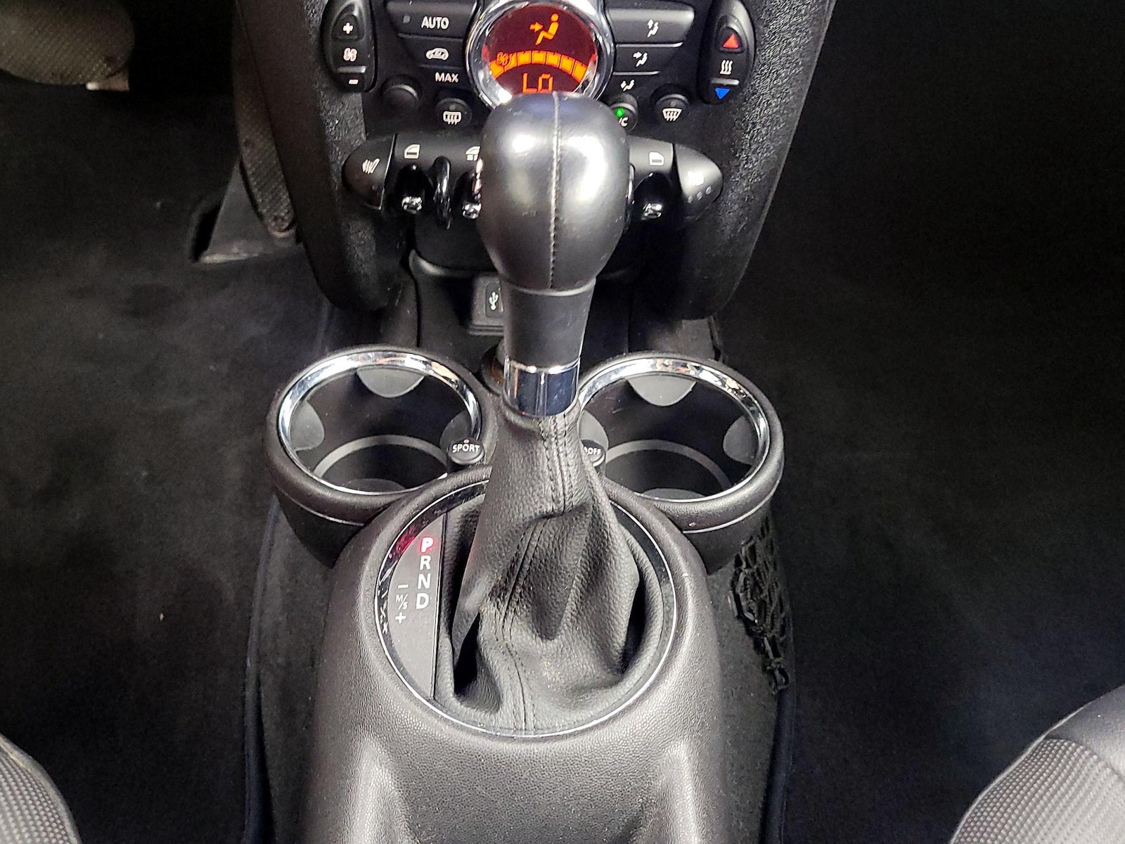 2015 MINI Cooper Base - Photo 16