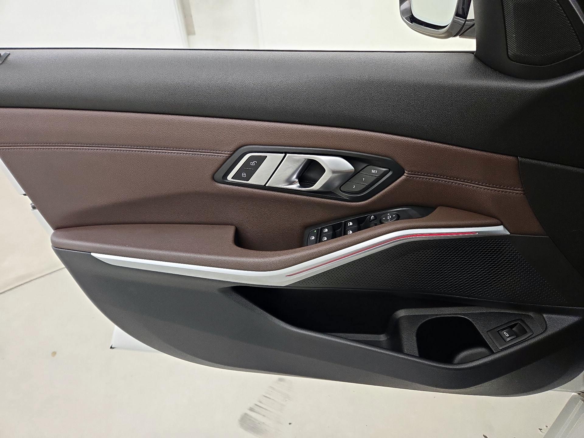 Thumbnail: 2020 BMW 3 Series - 12