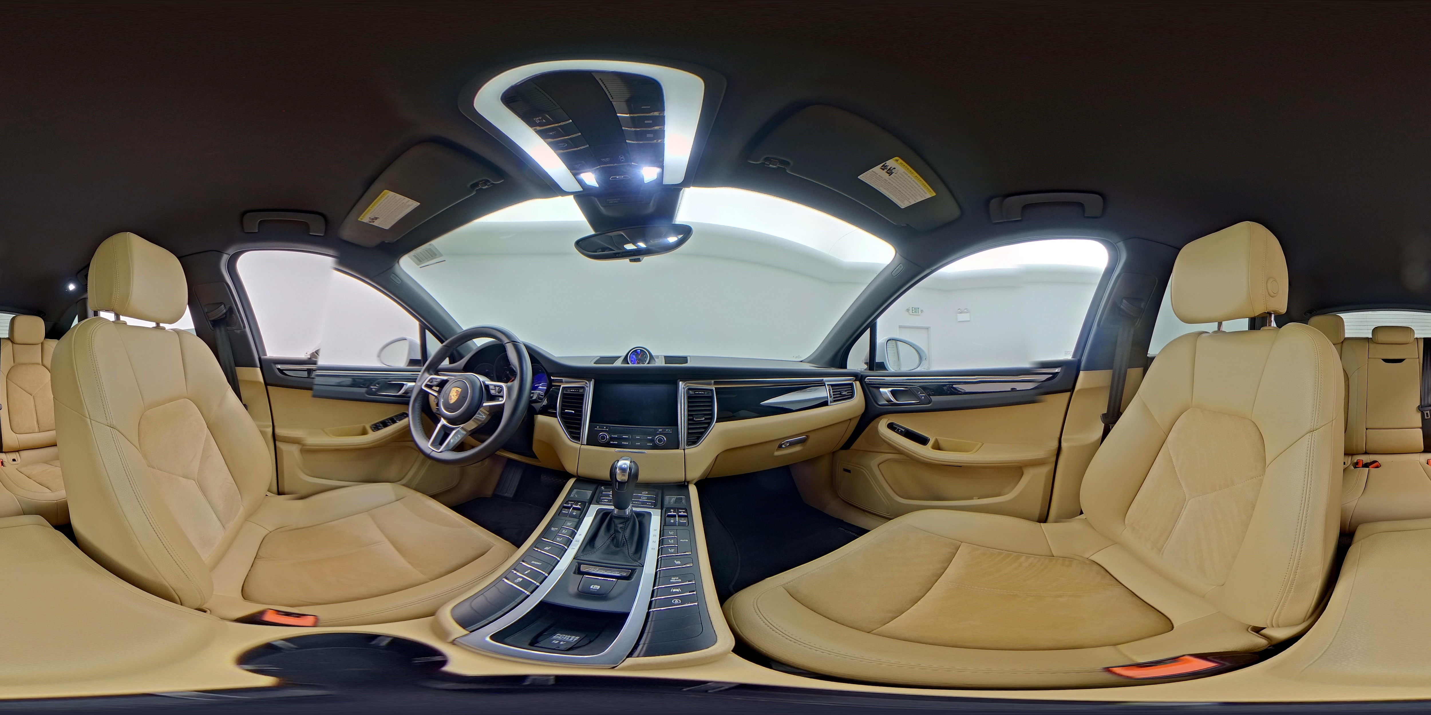 2018 Porsche Macan Base - Photo 25