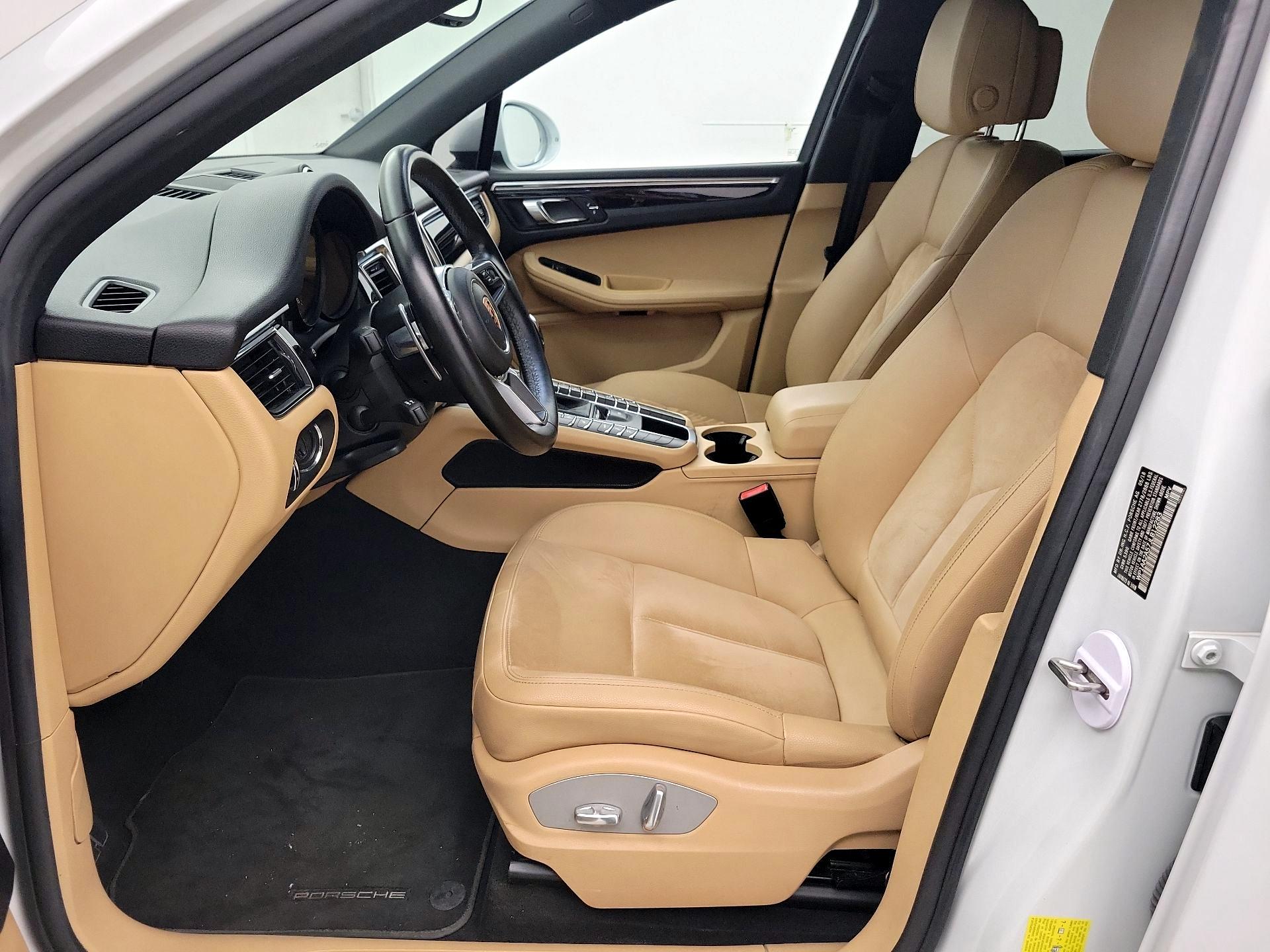 Thumbnail: 2018 Porsche Macan - 11