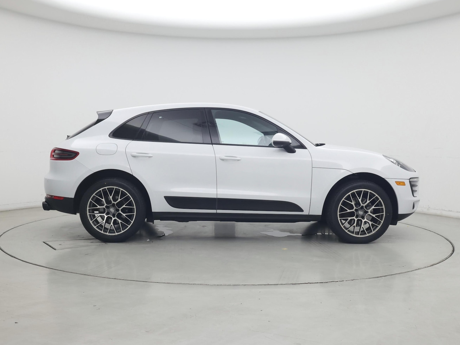 2018 Porsche Macan Base - Photo 8