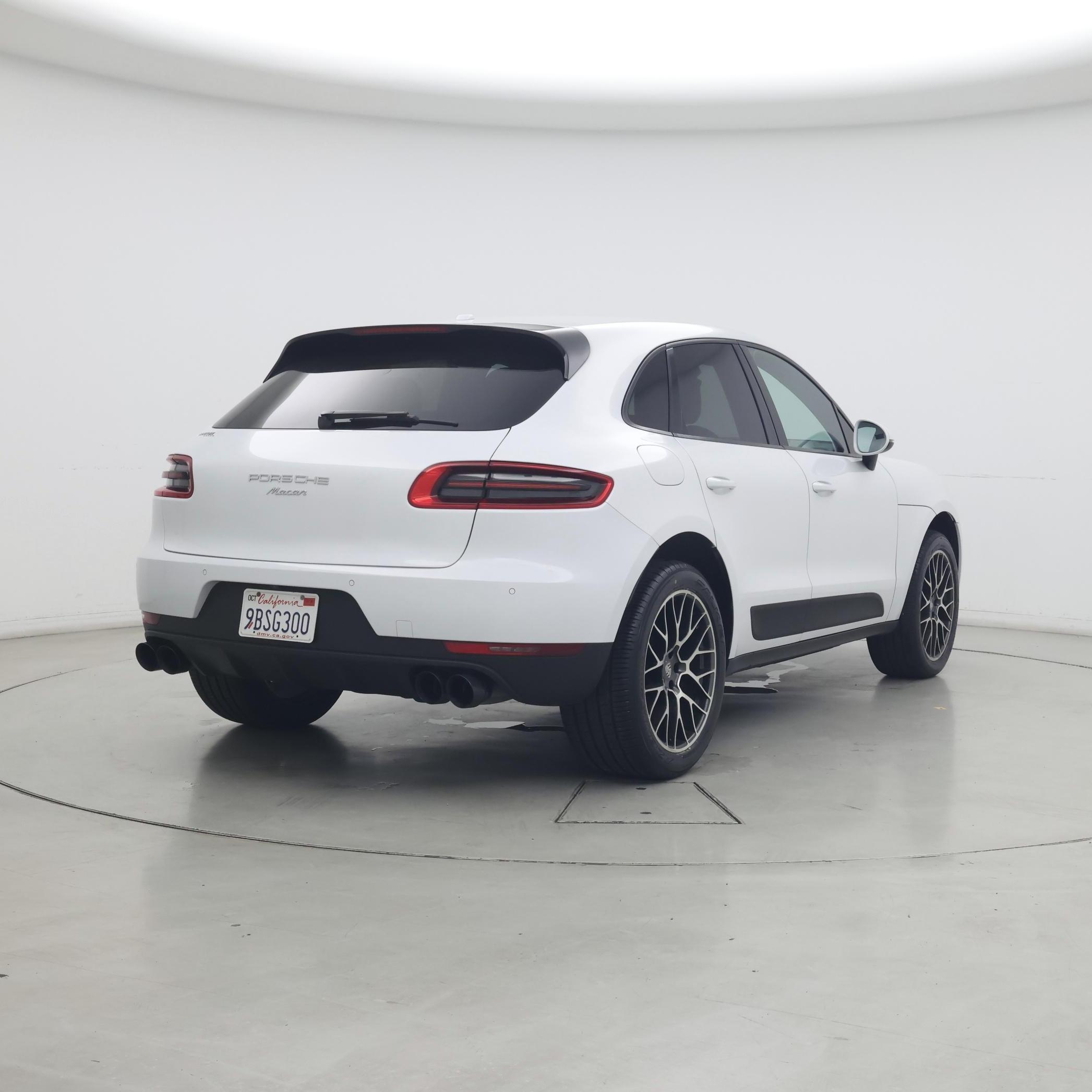 Thumbnail: 2018 Porsche Macan - 8