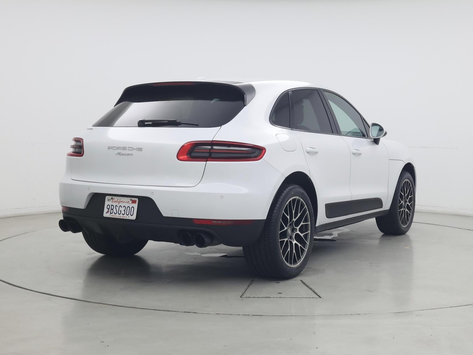 2018 Porsche Macan Base - Photo 9
