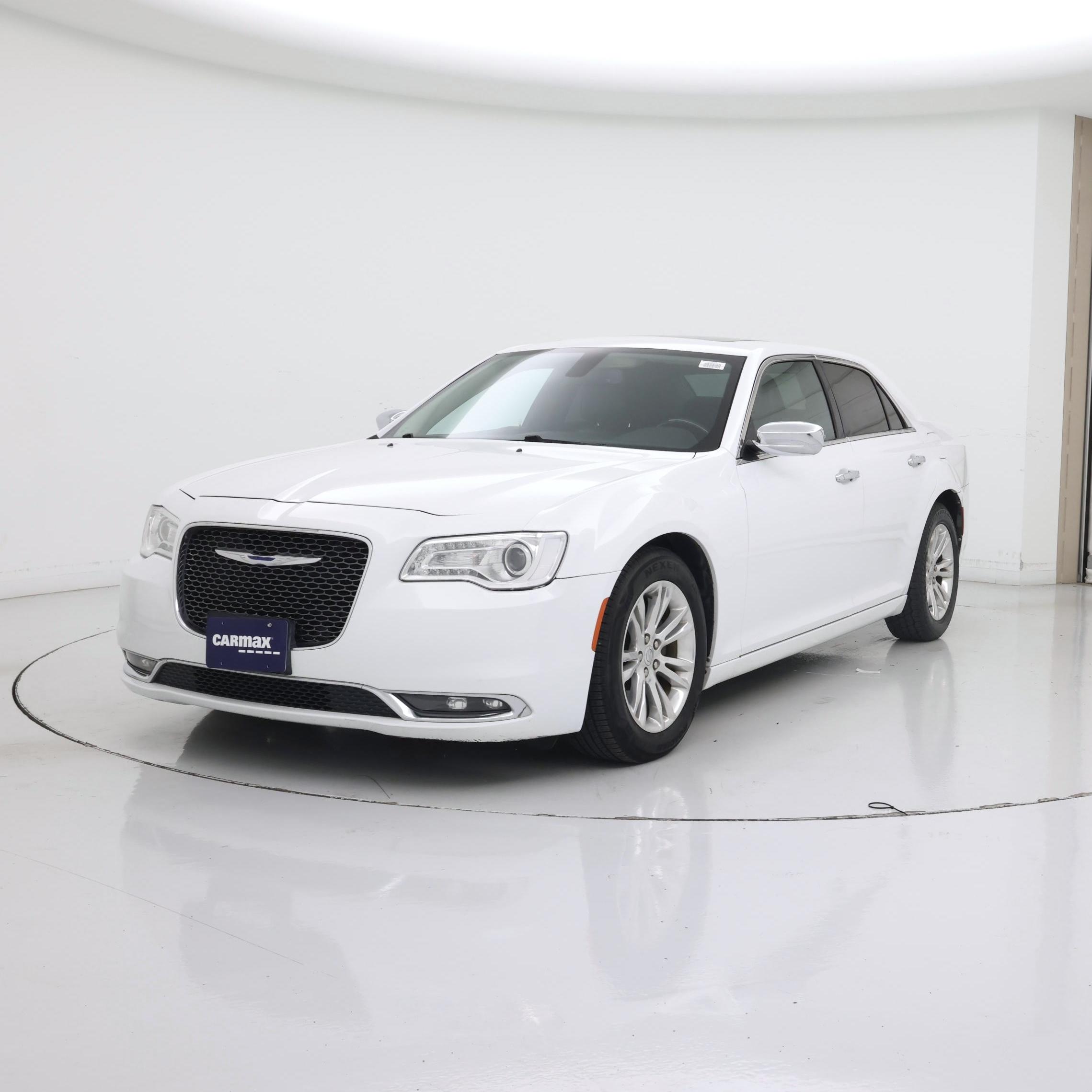 Thumbnail: 2017 Chrysler 300 - 4