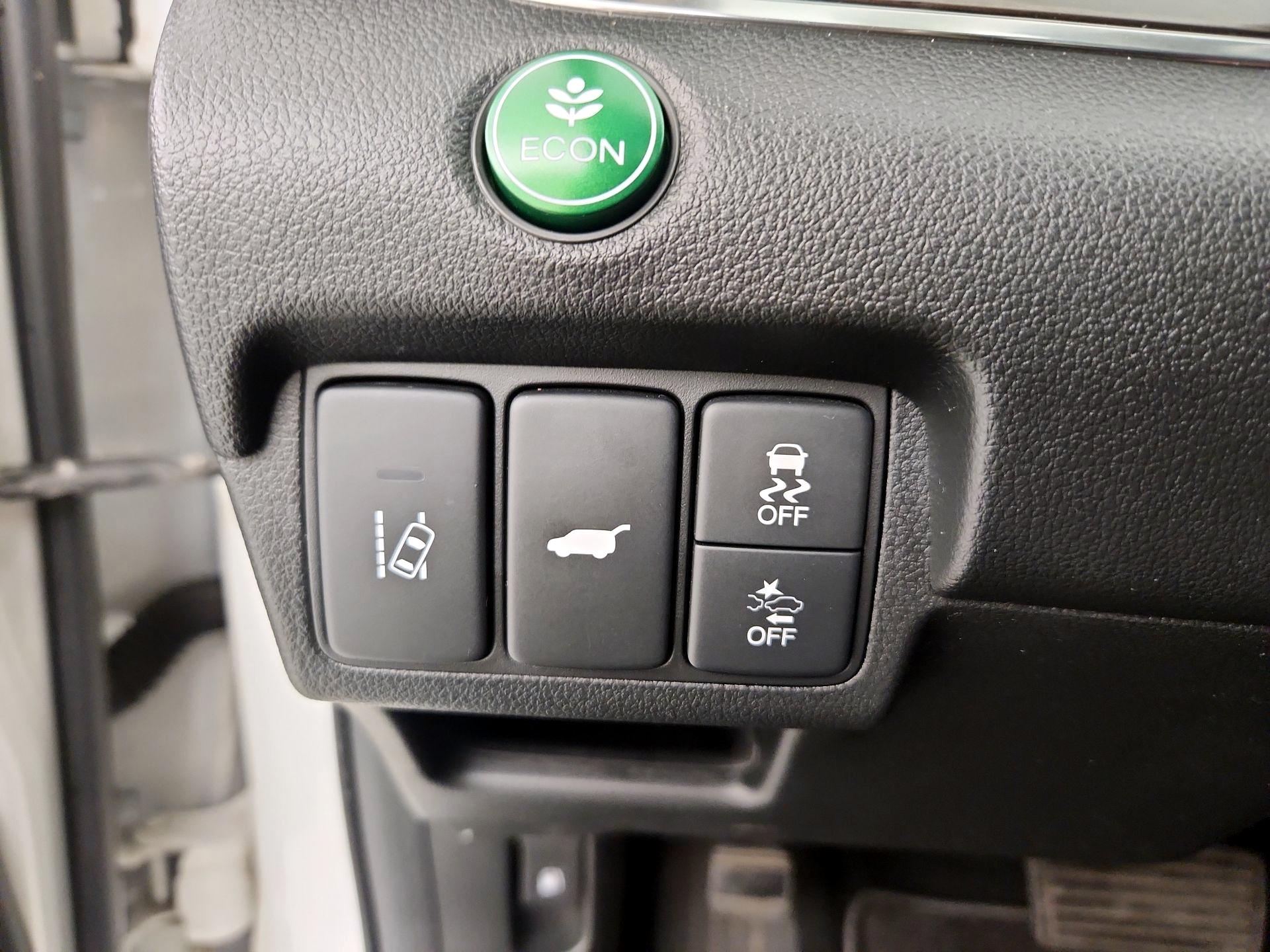 Thumbnail: 2016 Honda CR-V - 13