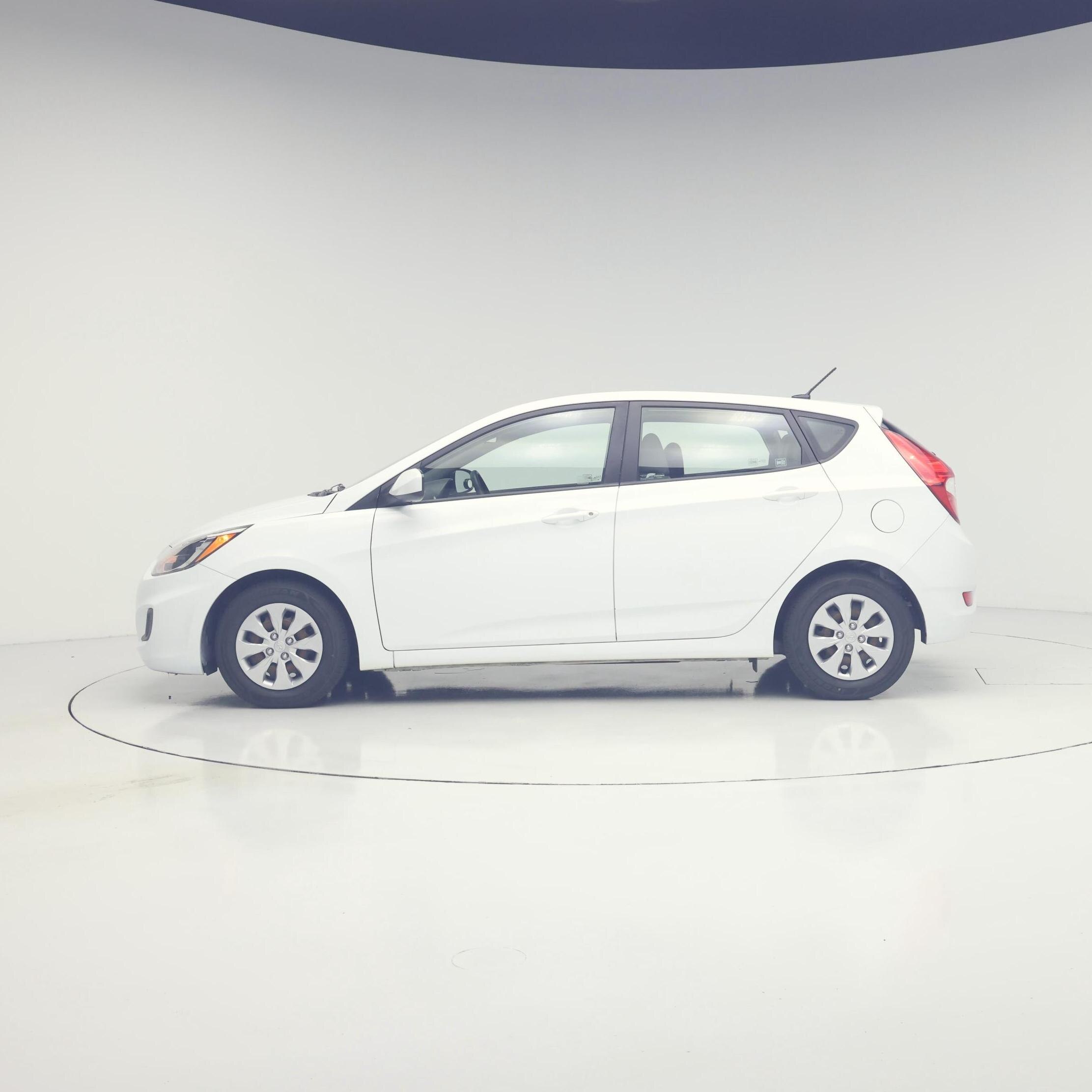 Thumbnail: 2017 Hyundai Accent - 3