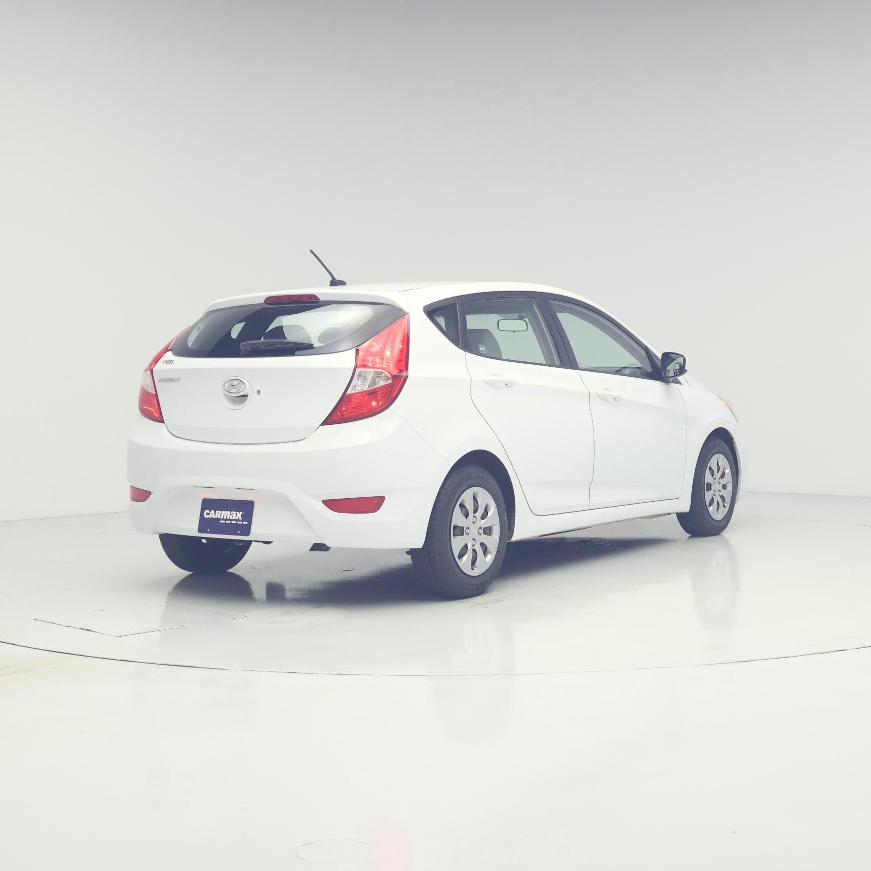 Thumbnail: 2017 Hyundai Accent - 8