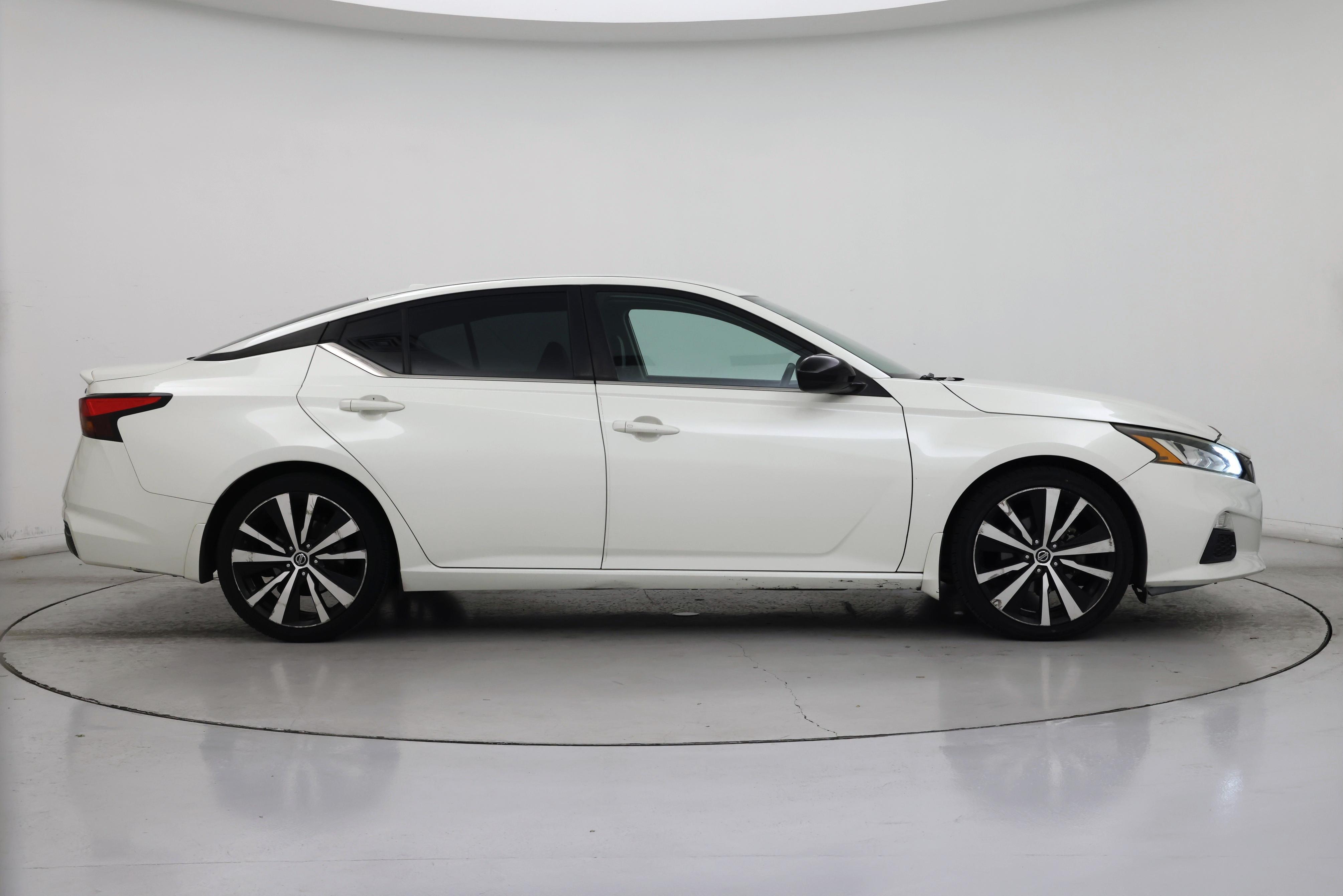 Thumbnail: 2019 Nissan Altima - 7