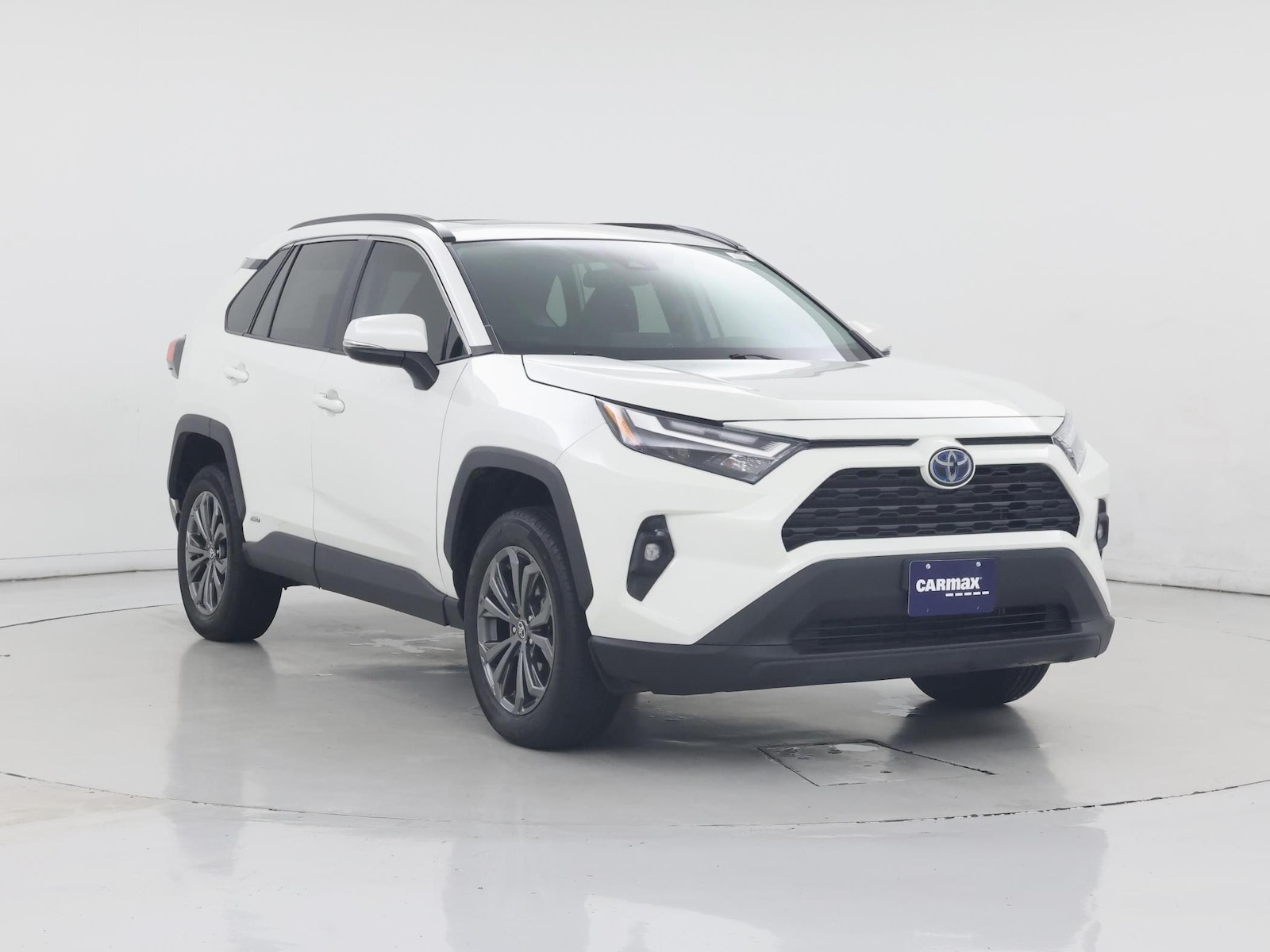2022 Toyota RAV4 XLE Premium - Photo 2