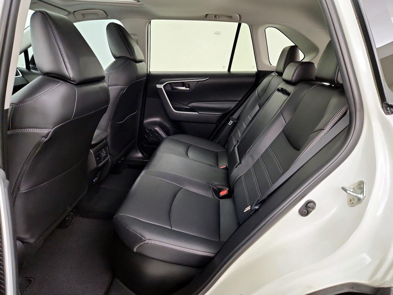 2022 Toyota RAV4 XLE Premium - Photo 21