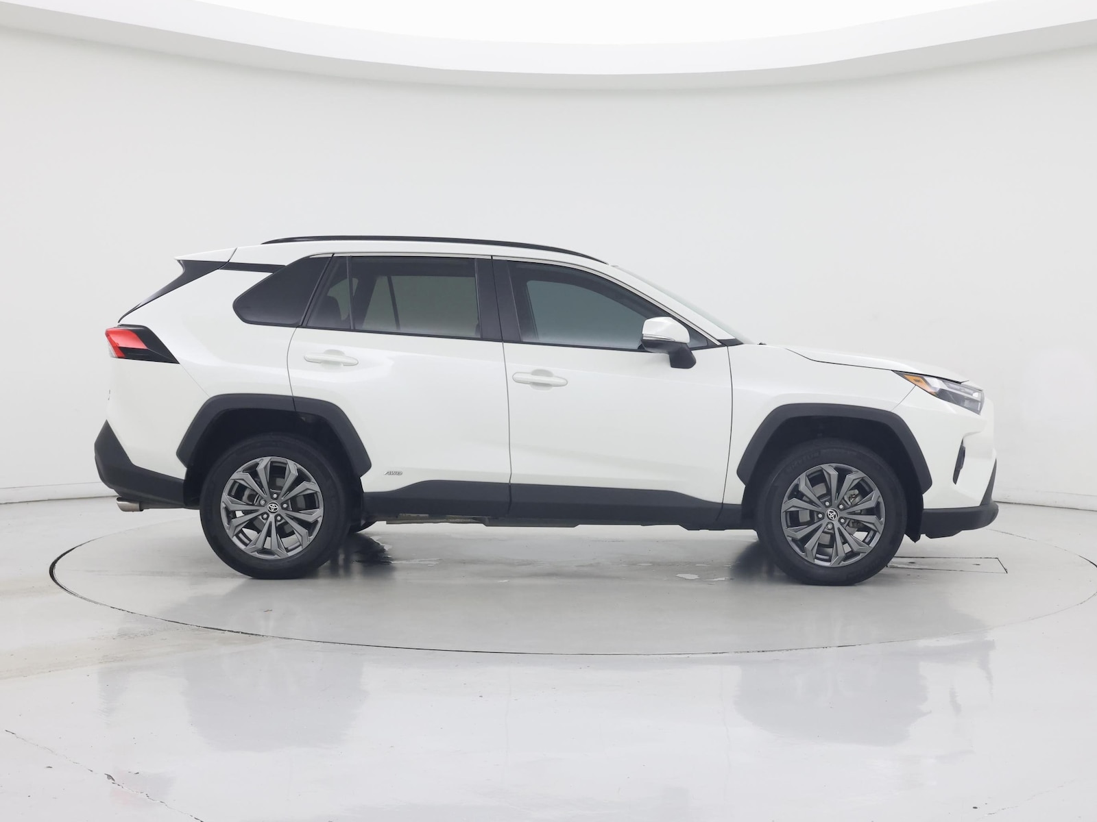 2022 Toyota RAV4 XLE Premium - Photo 8