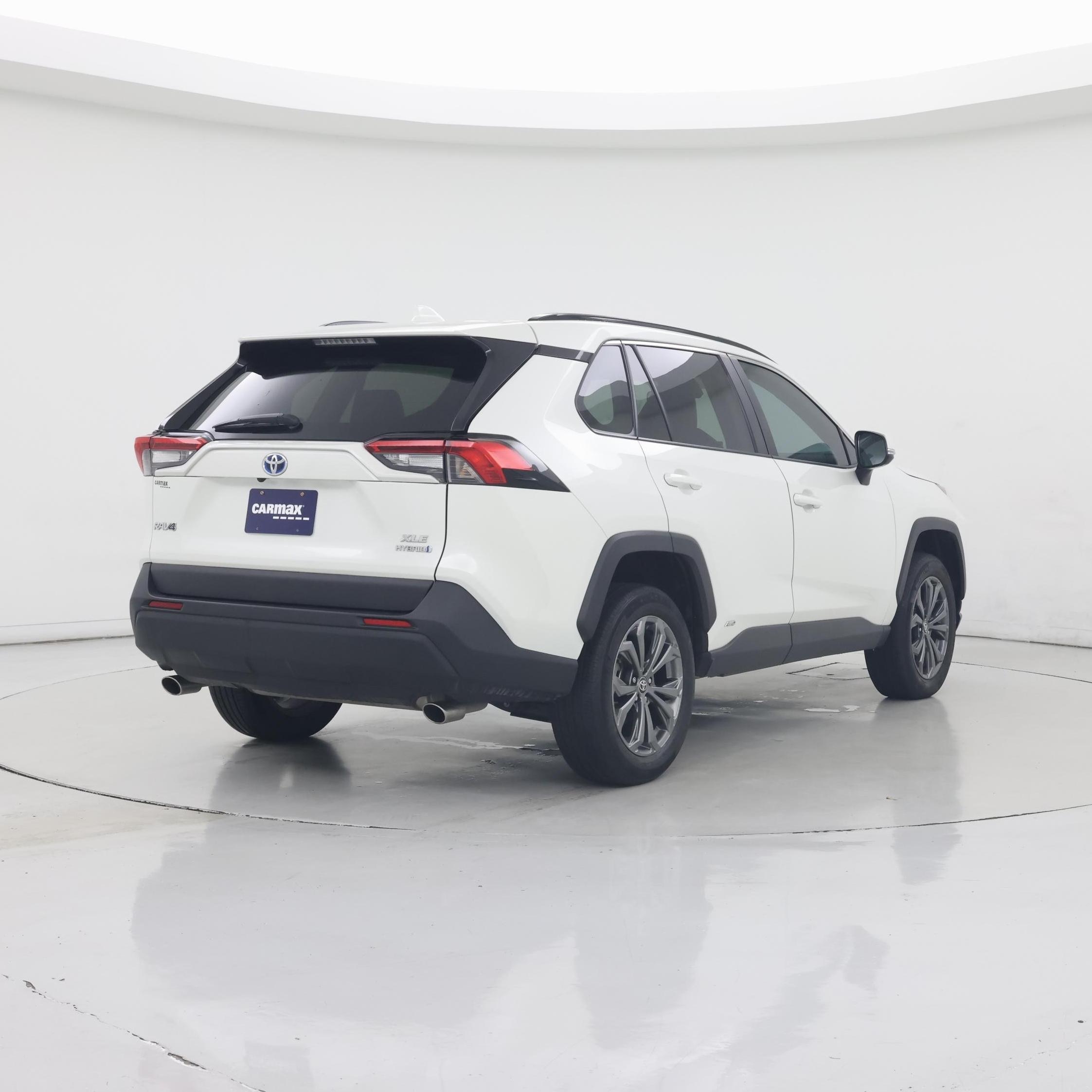 Thumbnail: 2022 Toyota RAV4 - 8