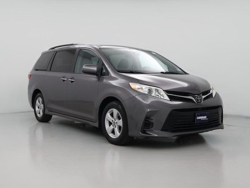 2019 Toyota Sienna LE