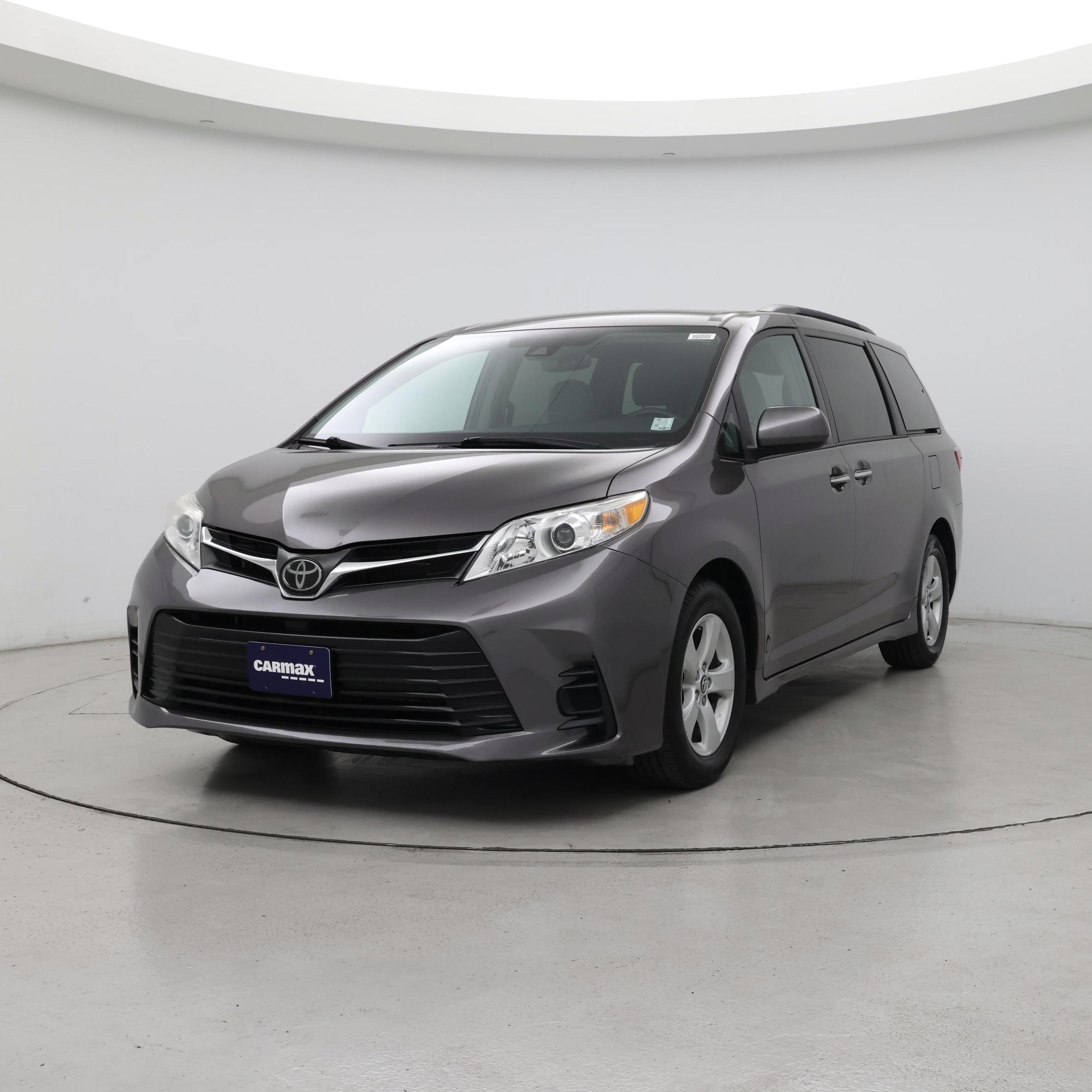 Thumbnail: 2019 Toyota Sienna - 4