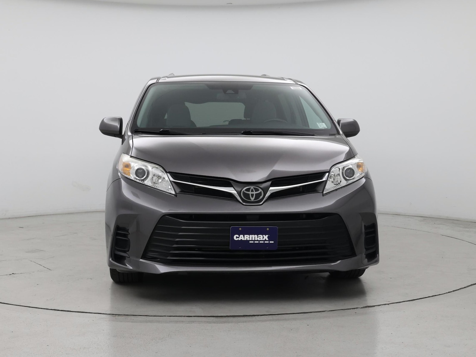 2019 Toyota Sienna LE - Photo 6
