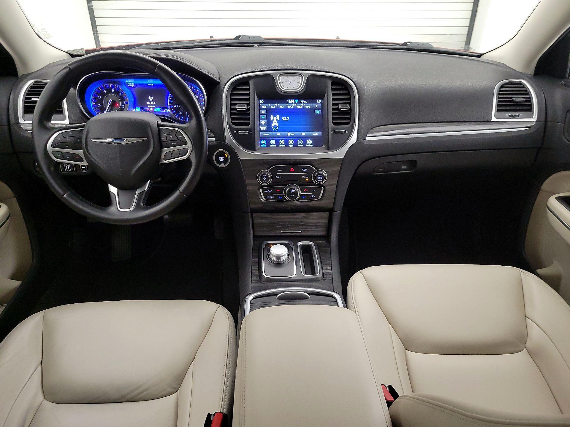 Thumbnail: 2021 Chrysler 300 - 9