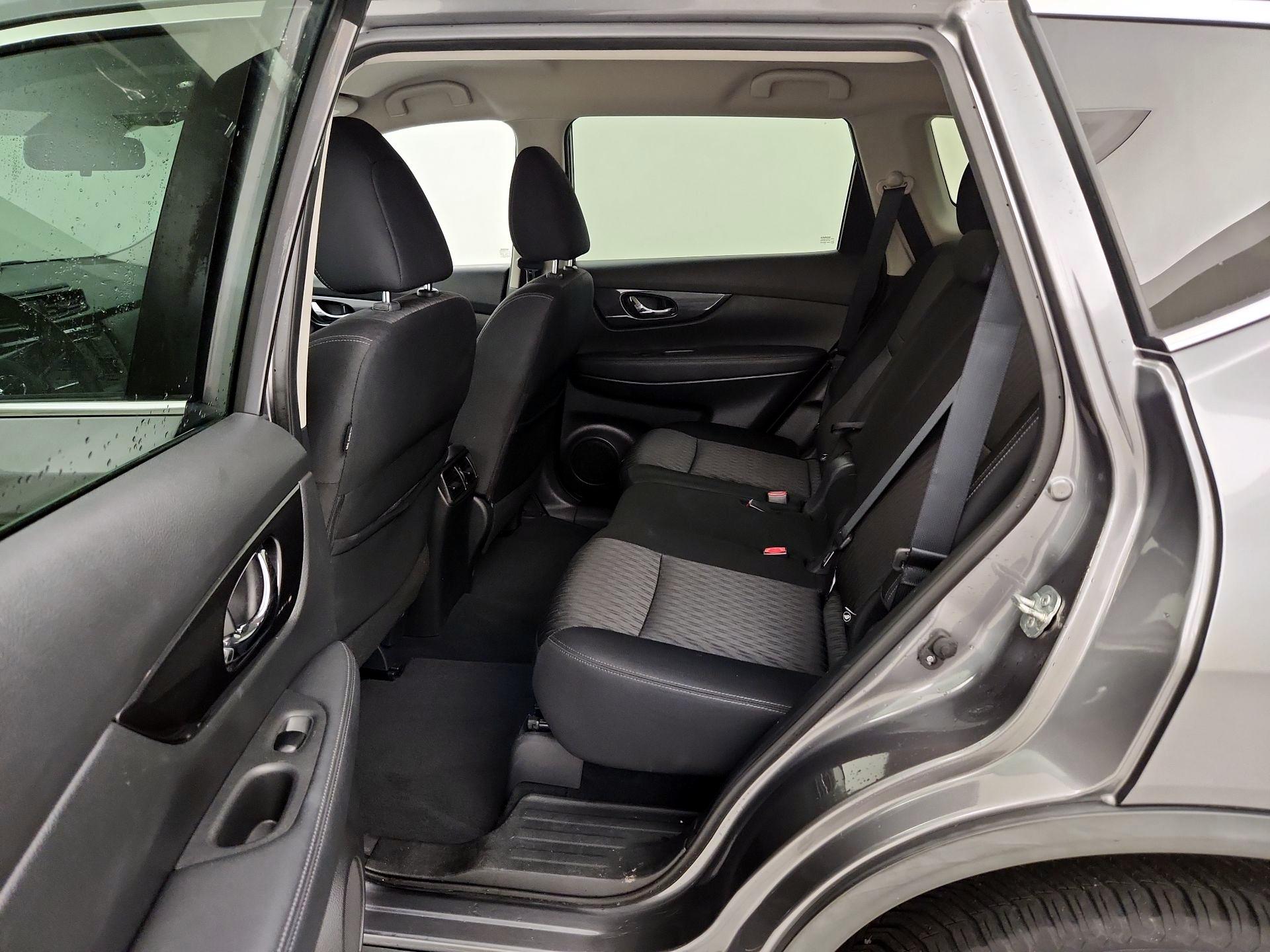 Thumbnail: 2019 Nissan Rogue - 19