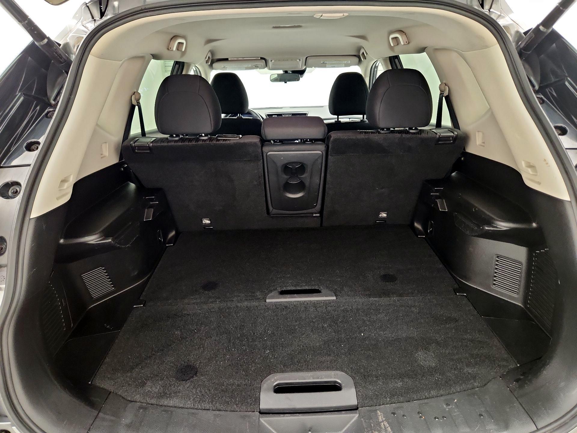 Thumbnail: 2019 Nissan Rogue - 20