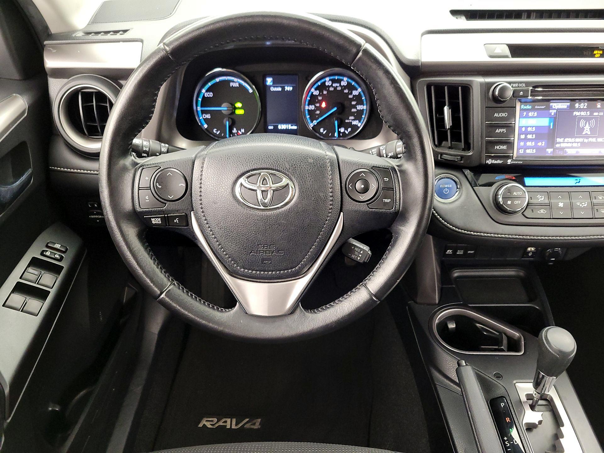 Thumbnail: 2016 Toyota RAV4 - 10
