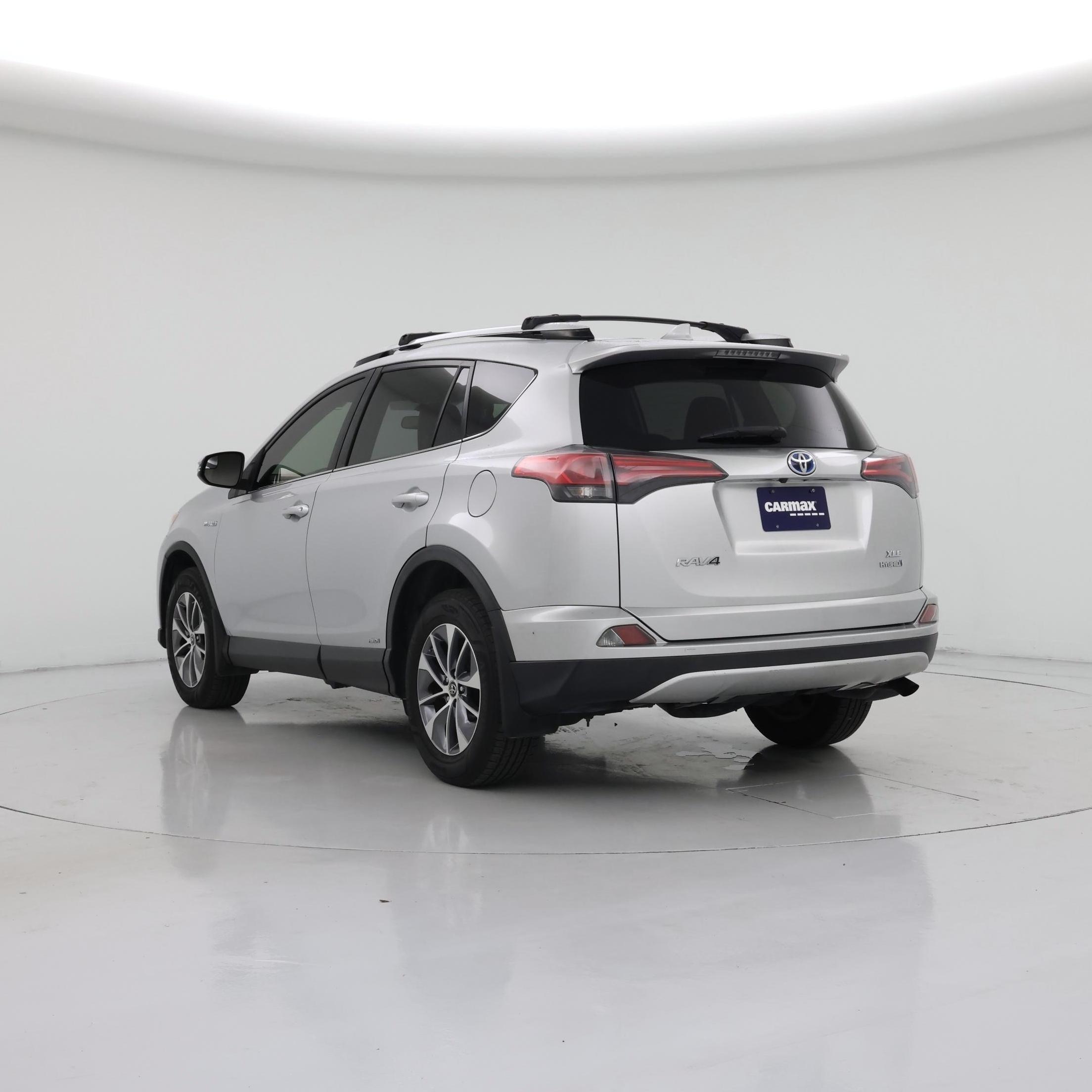 Thumbnail: 2016 Toyota RAV4 - 2