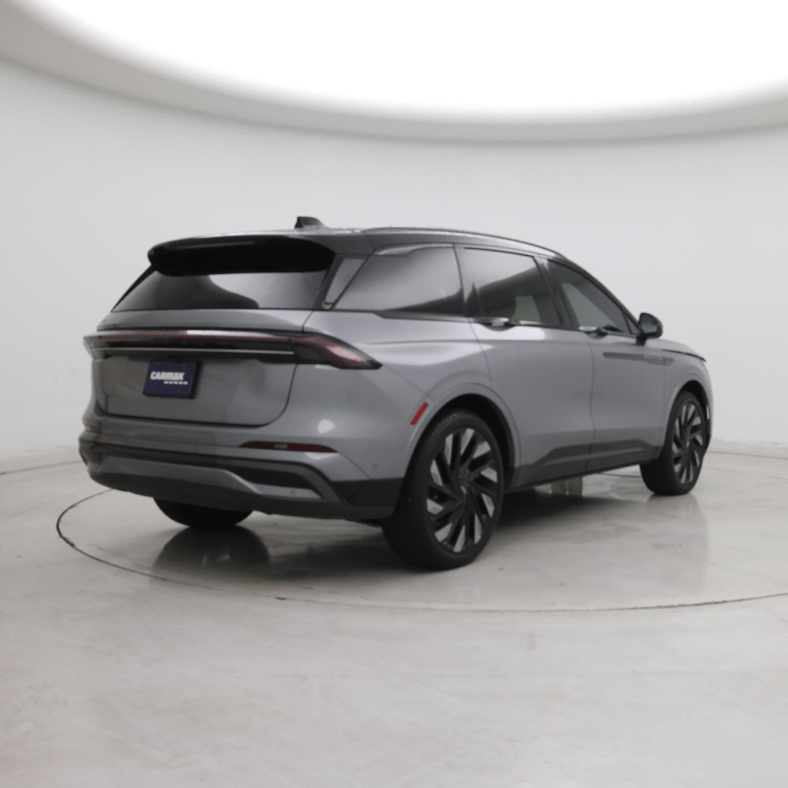 Thumbnail: 2024 Lincoln Nautilus - 8