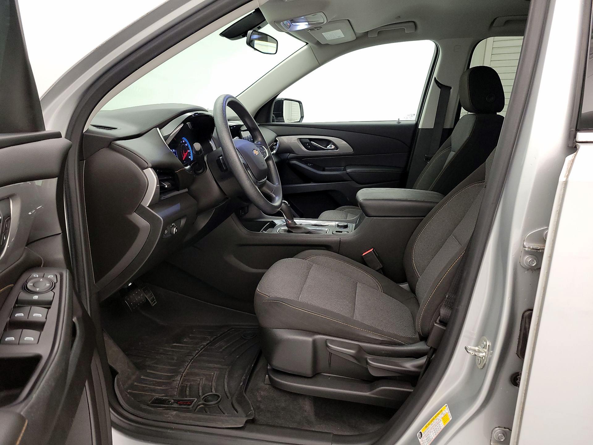 Thumbnail: 2020 Chevrolet Traverse - 11