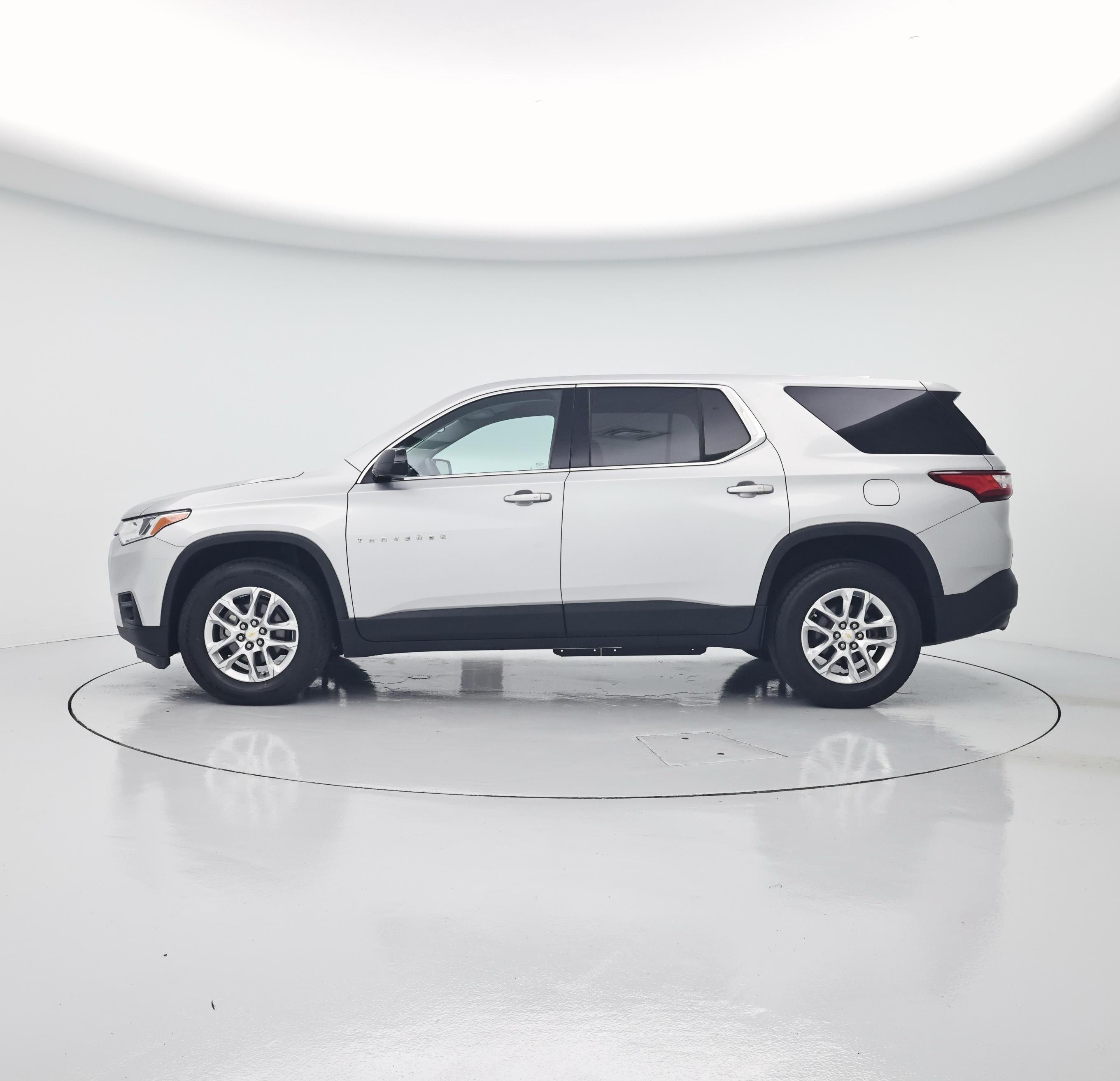Thumbnail: 2020 Chevrolet Traverse - 3