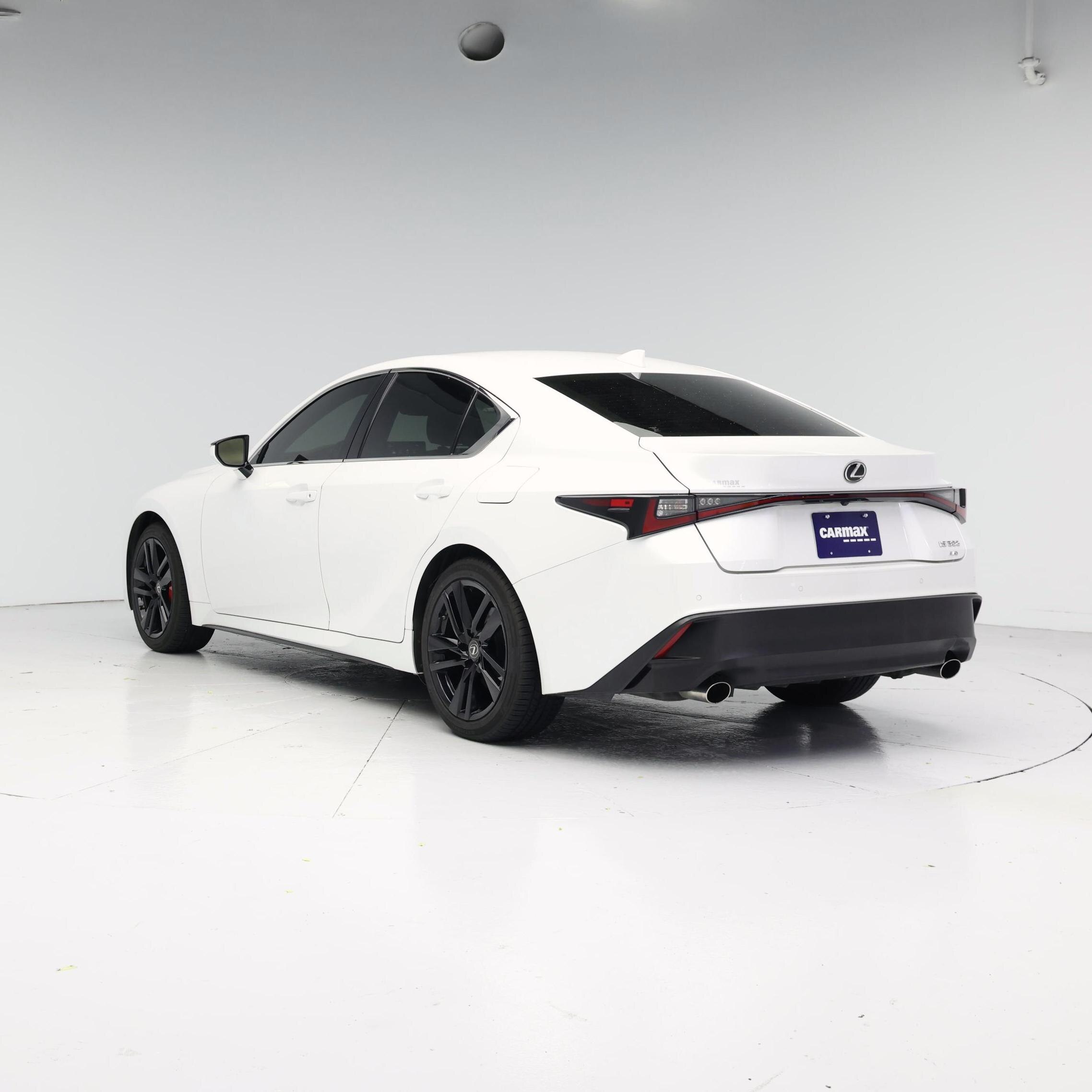 Thumbnail: 2021 Lexus IS - 2