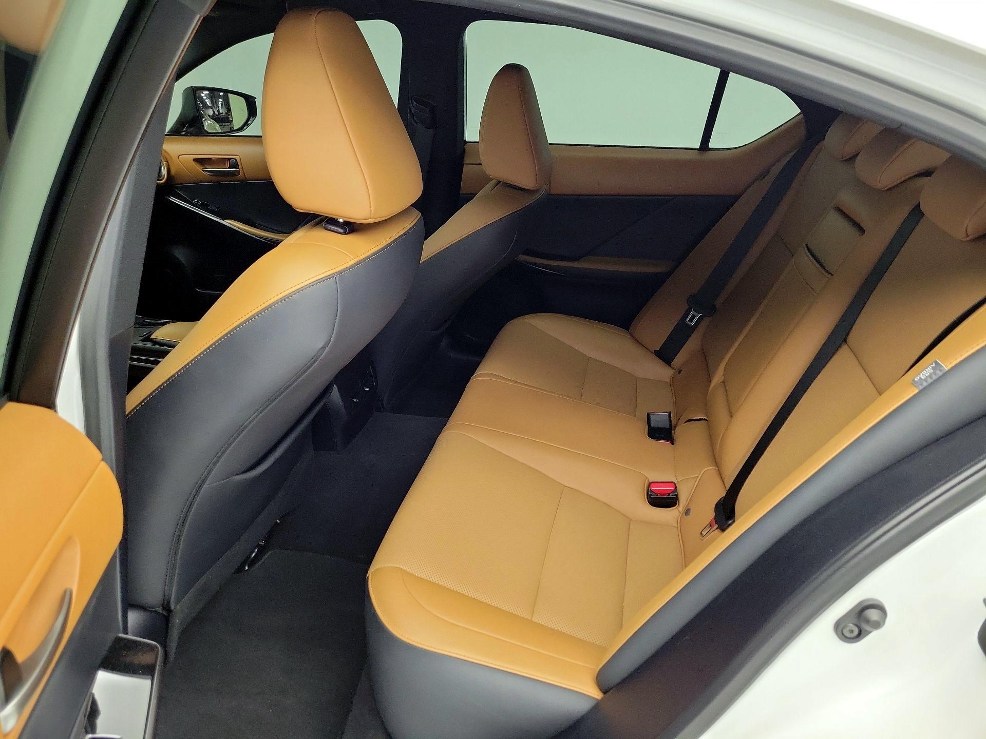 Thumbnail: 2021 Lexus IS - 20