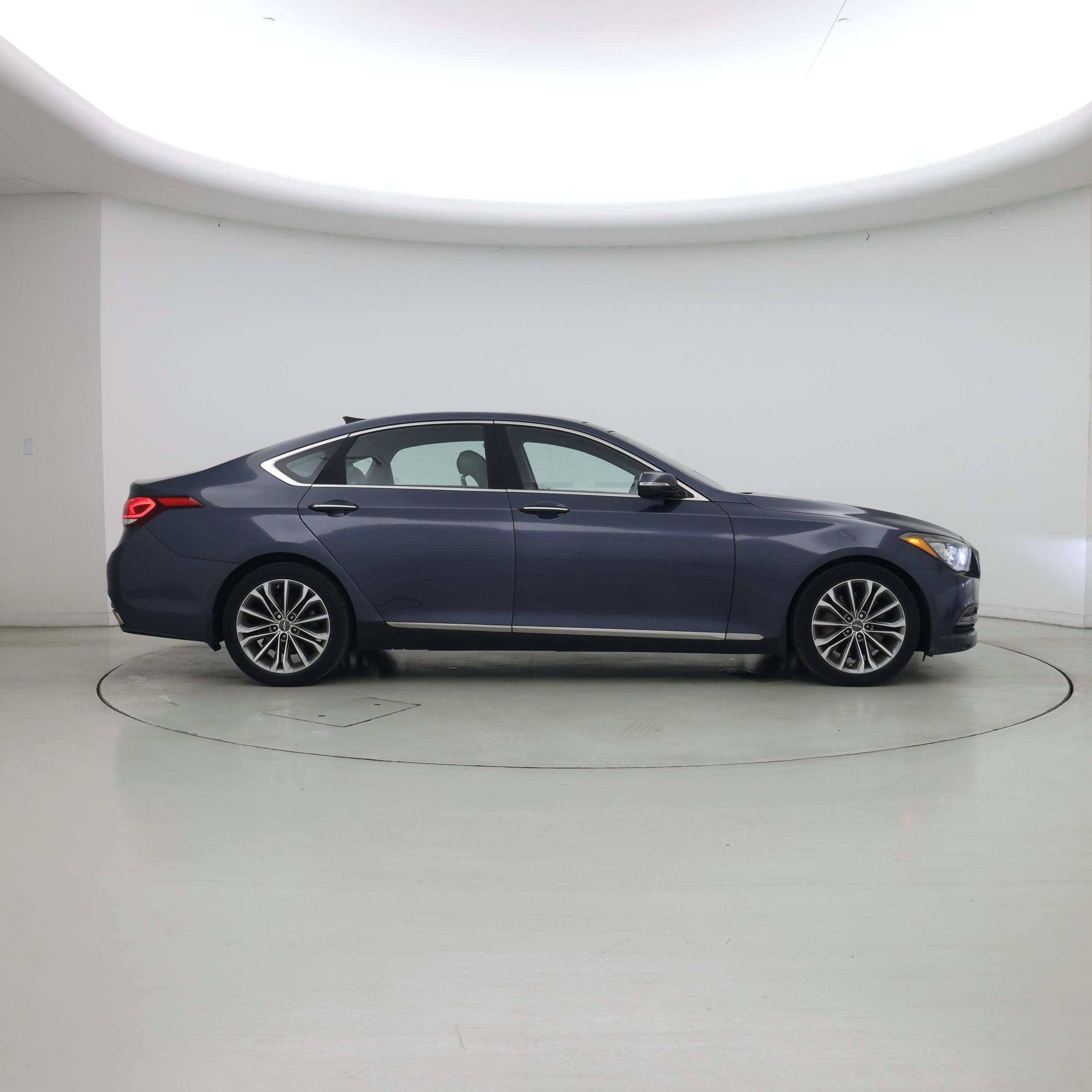 Thumbnail: 2015 Hyundai Genesis - 7