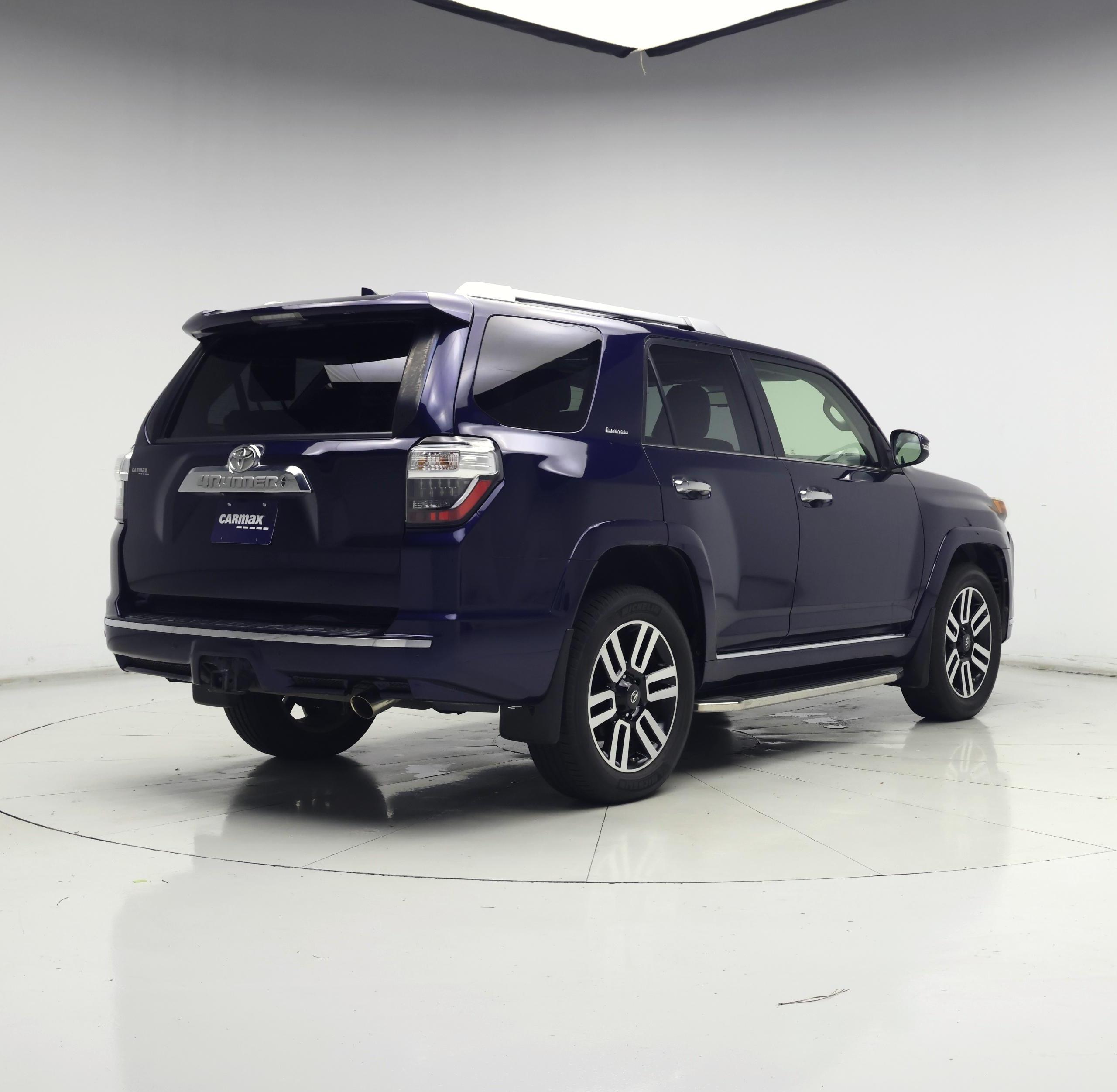 Thumbnail: 2017 Toyota 4Runner - 8