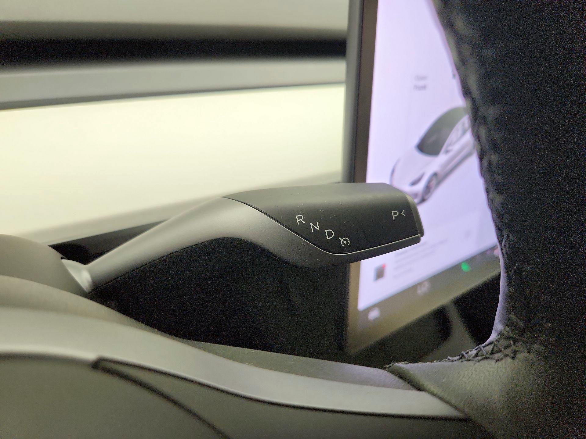 Thumbnail: 2022 Tesla Model 3 - 17