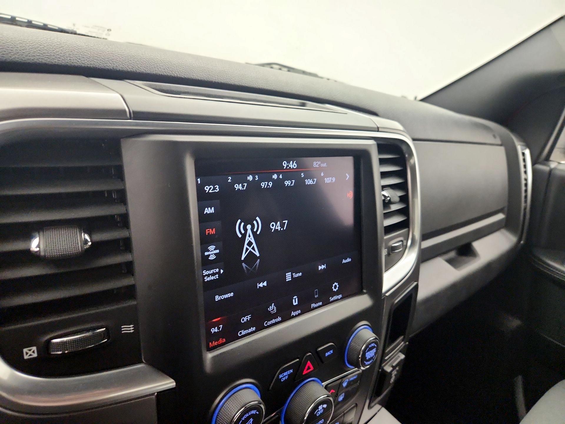 Thumbnail: 2021 RAM 1500 Classic - 14
