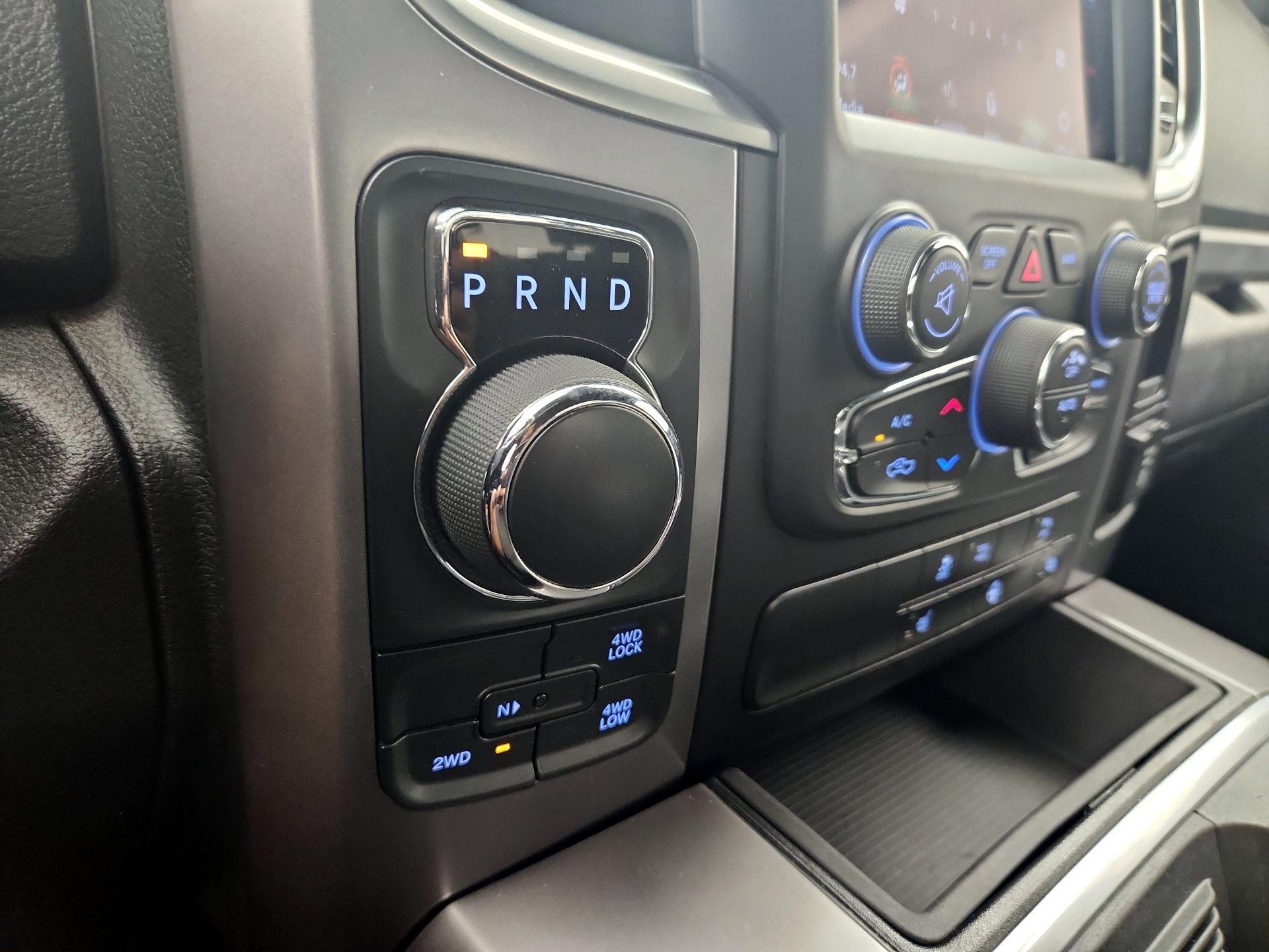 Thumbnail: 2021 RAM 1500 Classic - 16