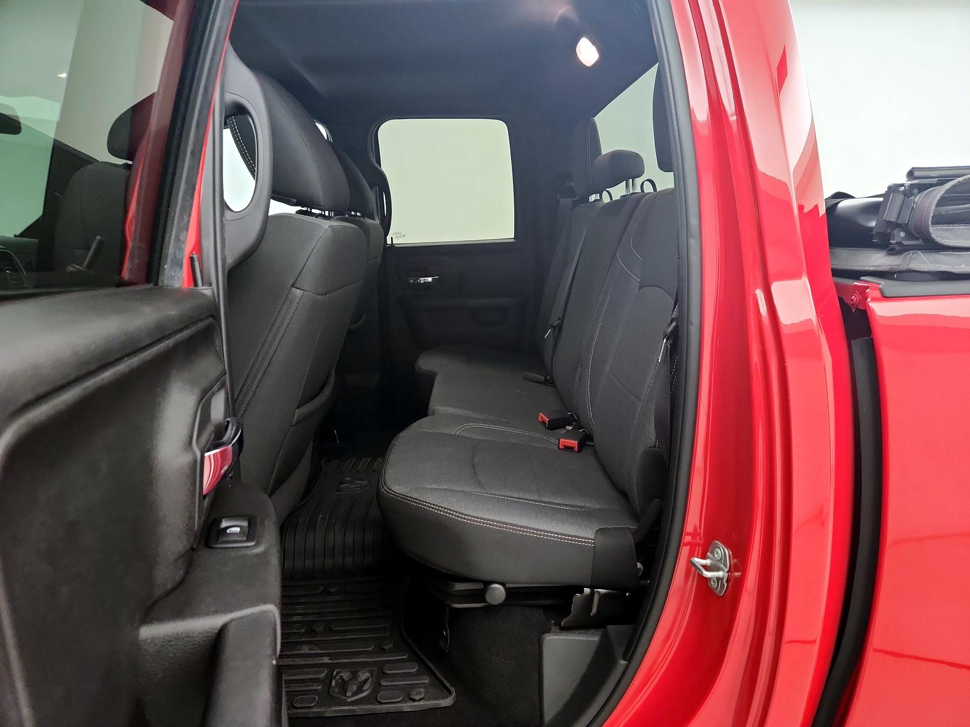 Thumbnail: 2021 RAM 1500 Classic - 18