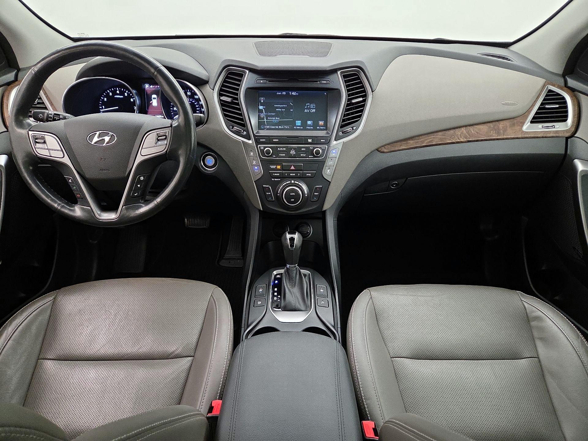 Thumbnail: 2017 Hyundai Santa Fe - 9