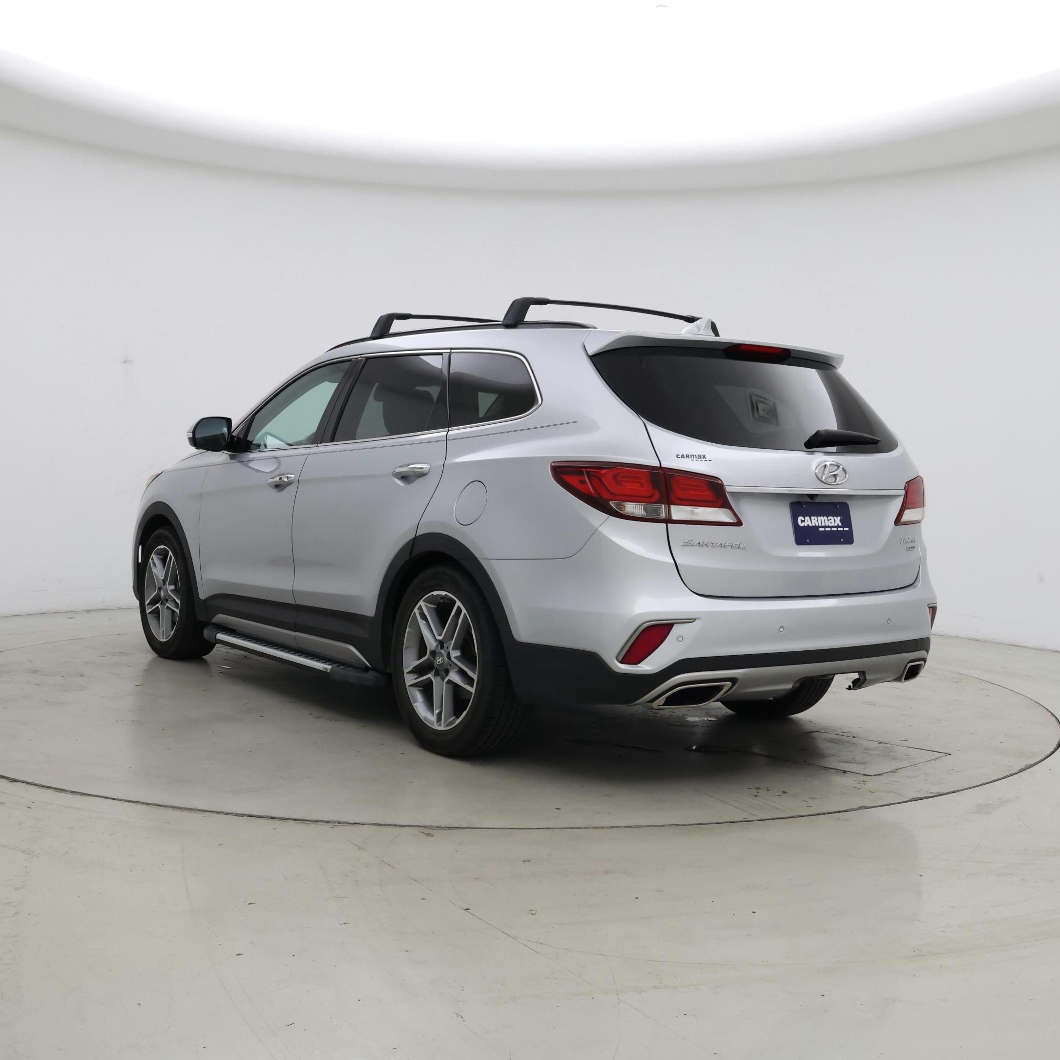 Thumbnail: 2017 Hyundai Santa Fe - 2