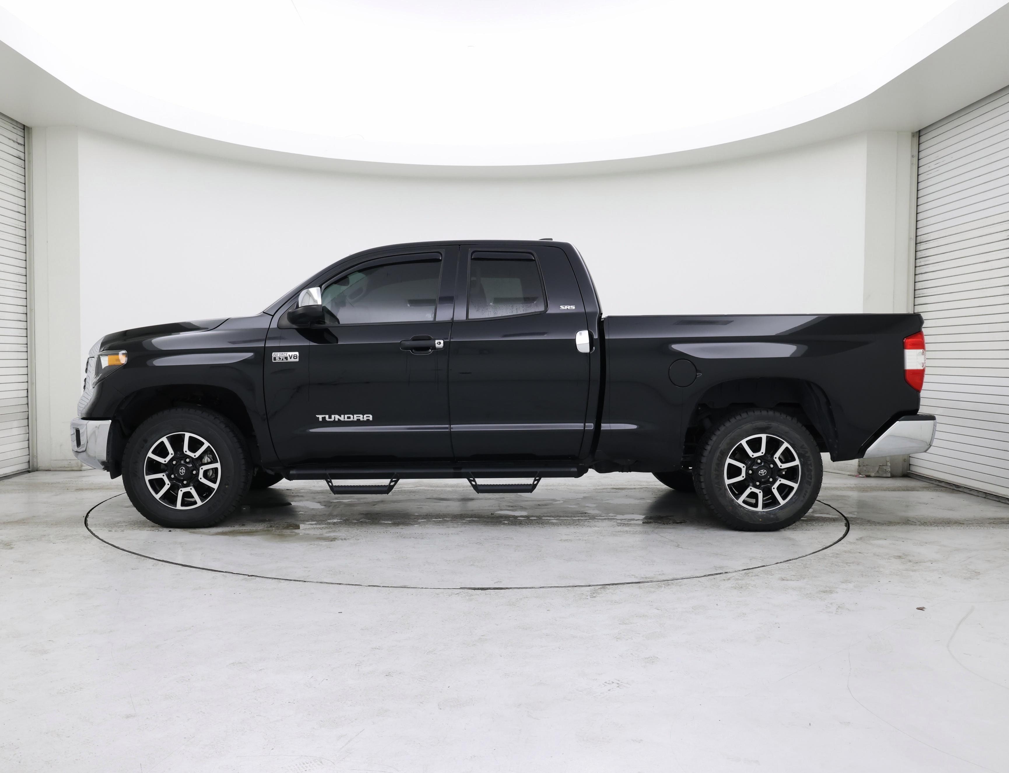 Thumbnail: 2021 Toyota Tundra - 3