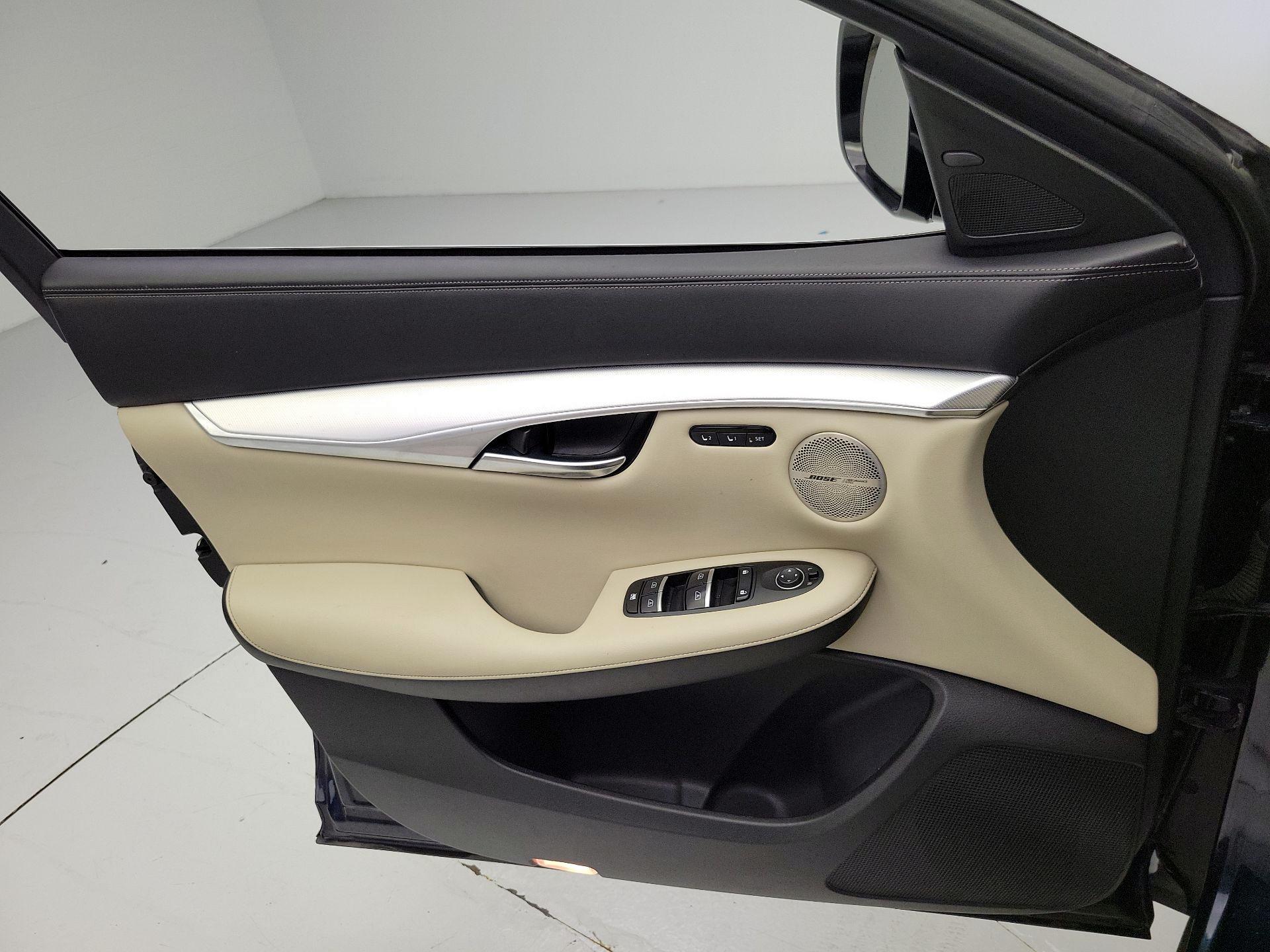 Thumbnail: 2019 INFINITI QX50 - 12