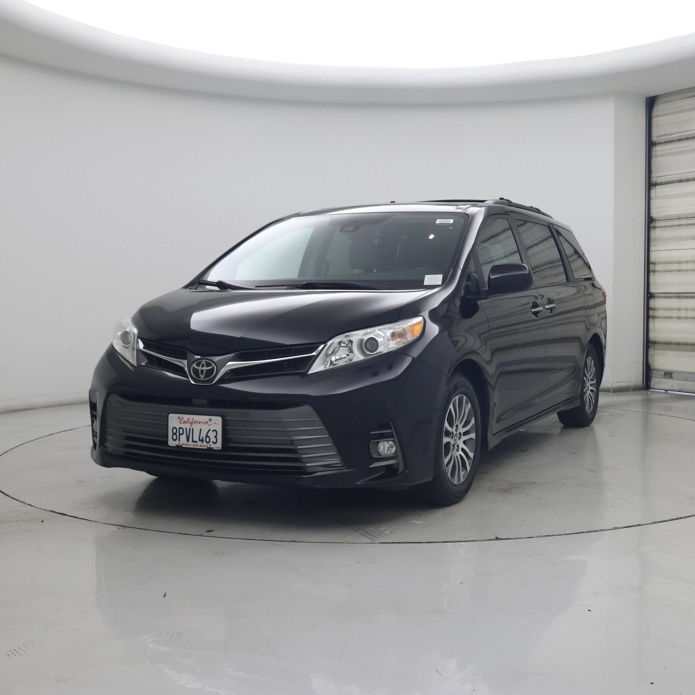 Thumbnail: 2020 Toyota Sienna - 4