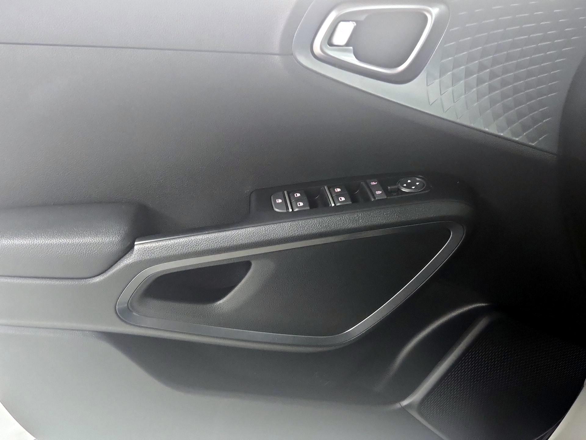 Thumbnail: 2021 Kia Soul - 12