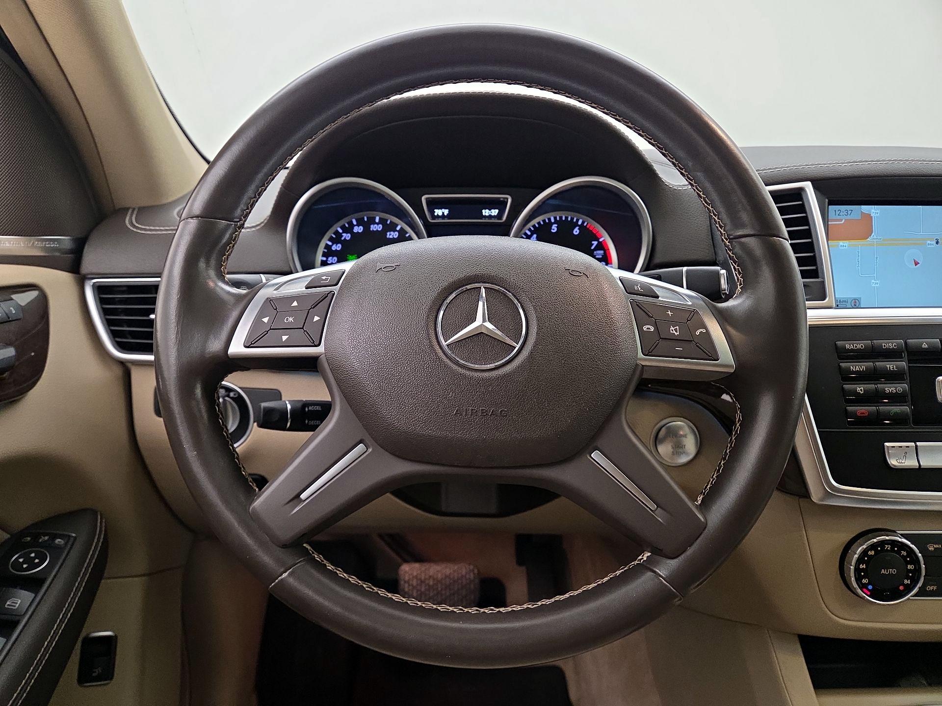 Thumbnail: 2016 Mercedes-Benz GL-Class - 10