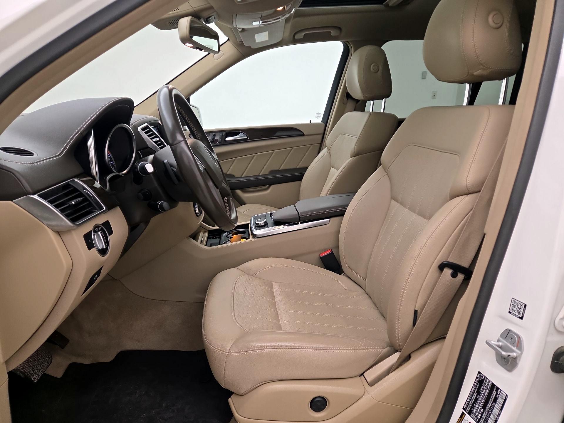 Thumbnail: 2016 Mercedes-Benz GL-Class - 11