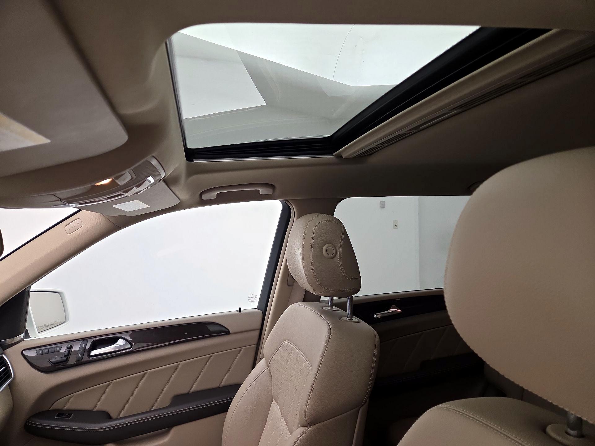 Thumbnail: 2016 Mercedes-Benz GL-Class - 19